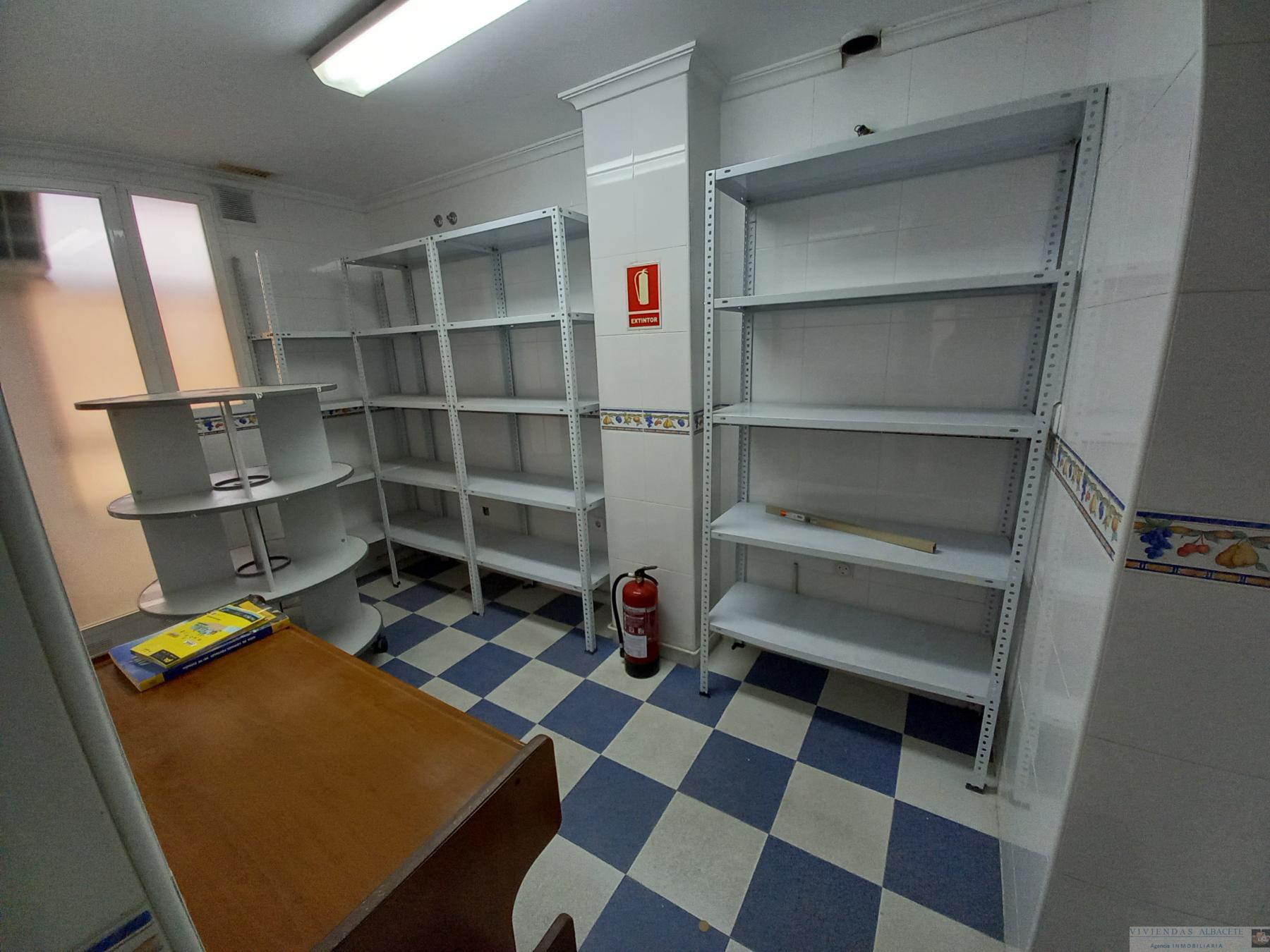 For sale of apartment in Albacete