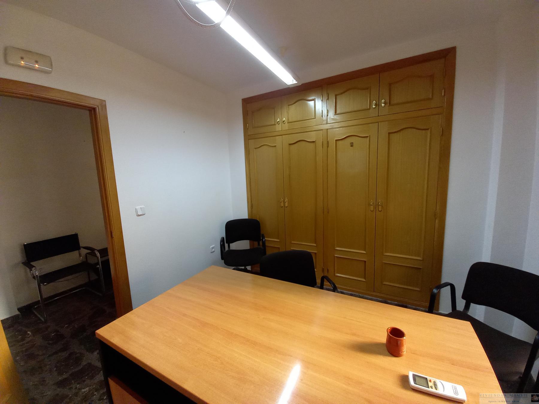 For sale of apartment in Albacete