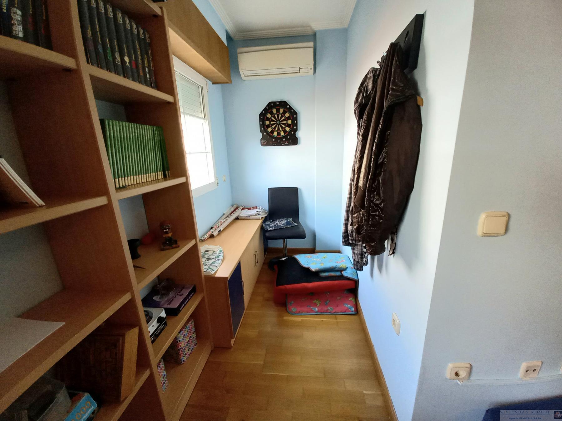 Venta de chalet en Albacete