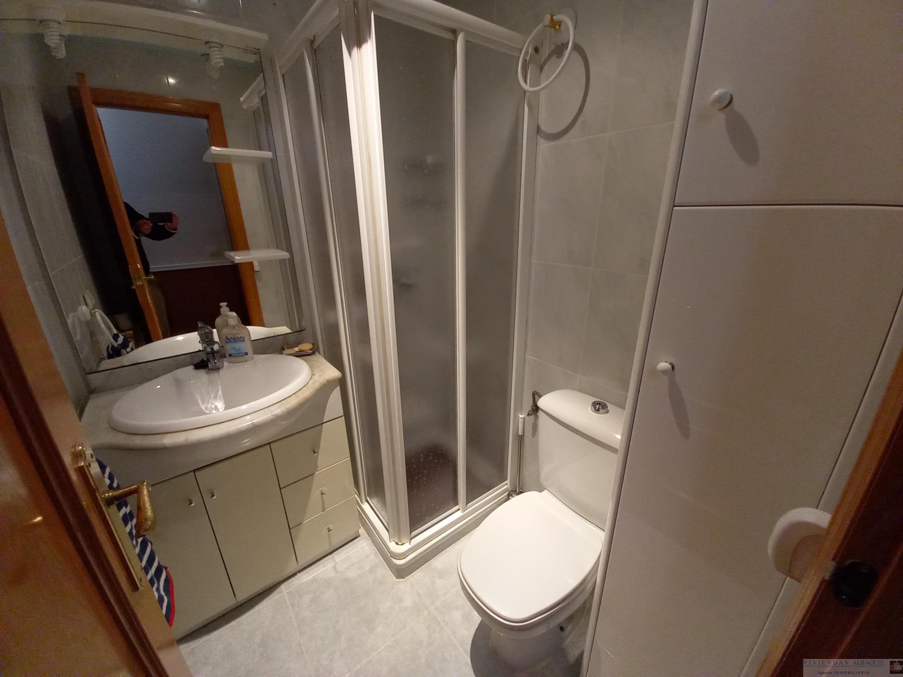 For sale of chalet in Albacete