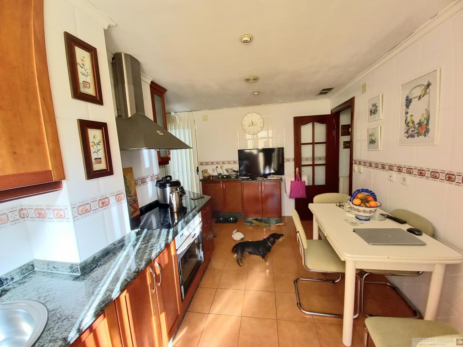 For sale of penthouse in Albacete