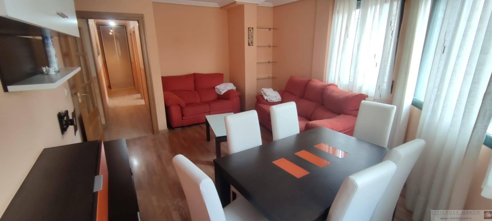 For sale of flat in Albacete