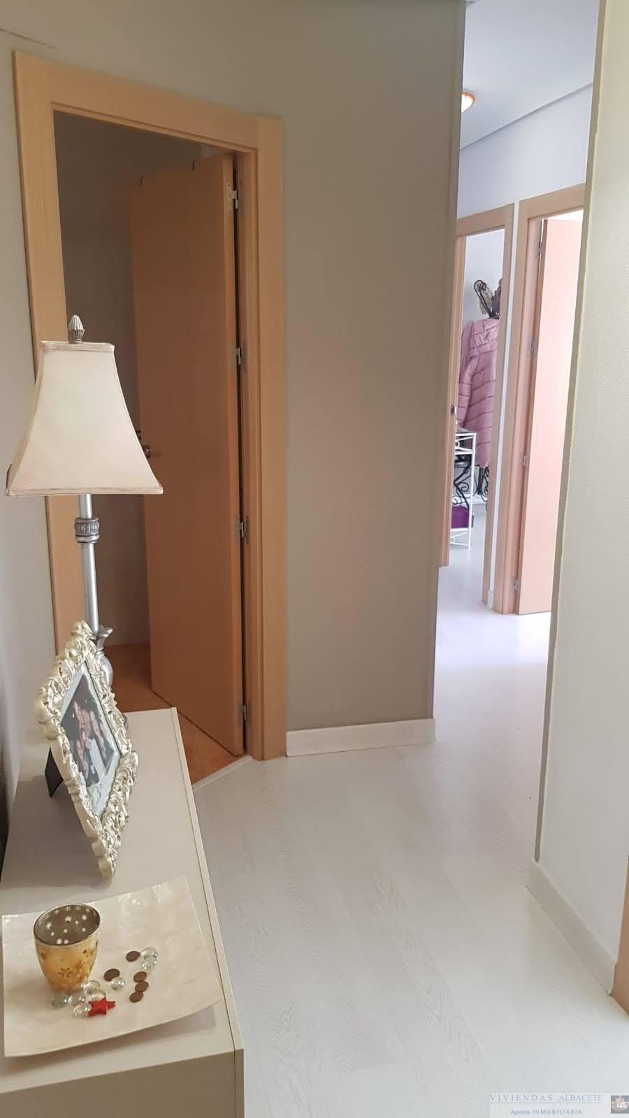 For sale of flat in Albacete