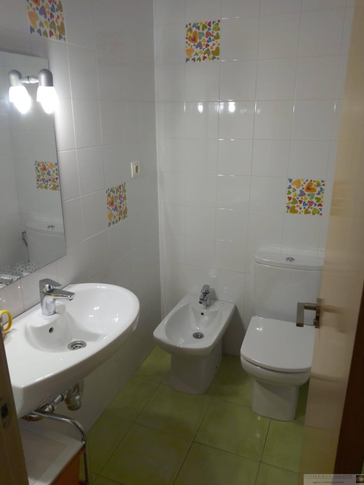 For sale of flat in Albacete