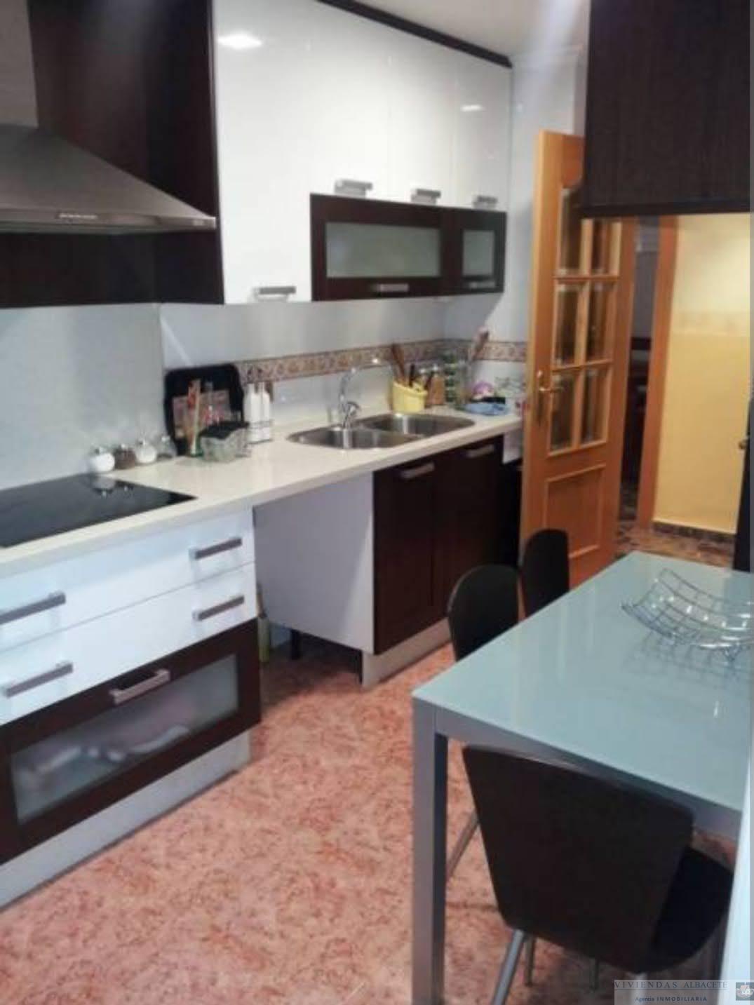 For sale of apartment in Albacete