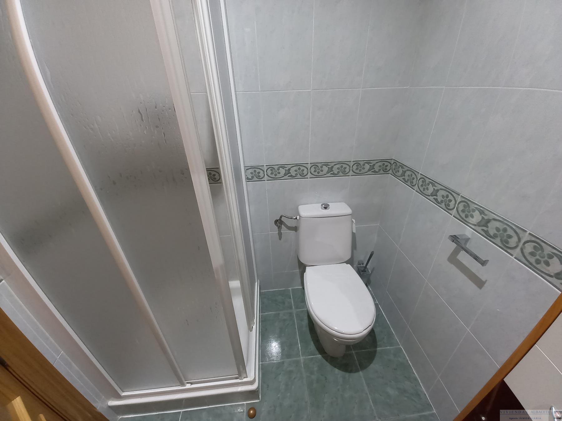 For sale of flat in Albacete