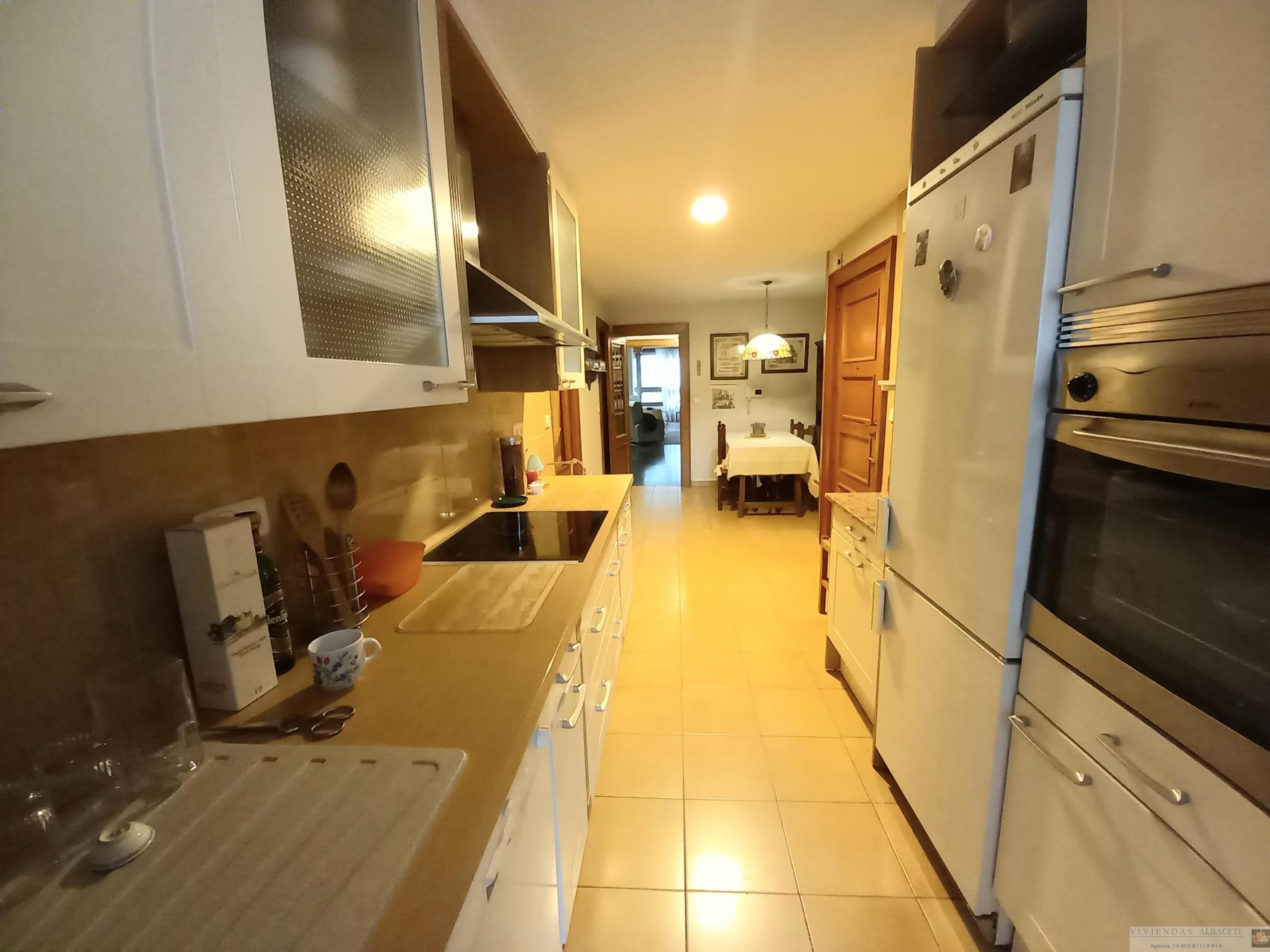 For sale of flat in Albacete