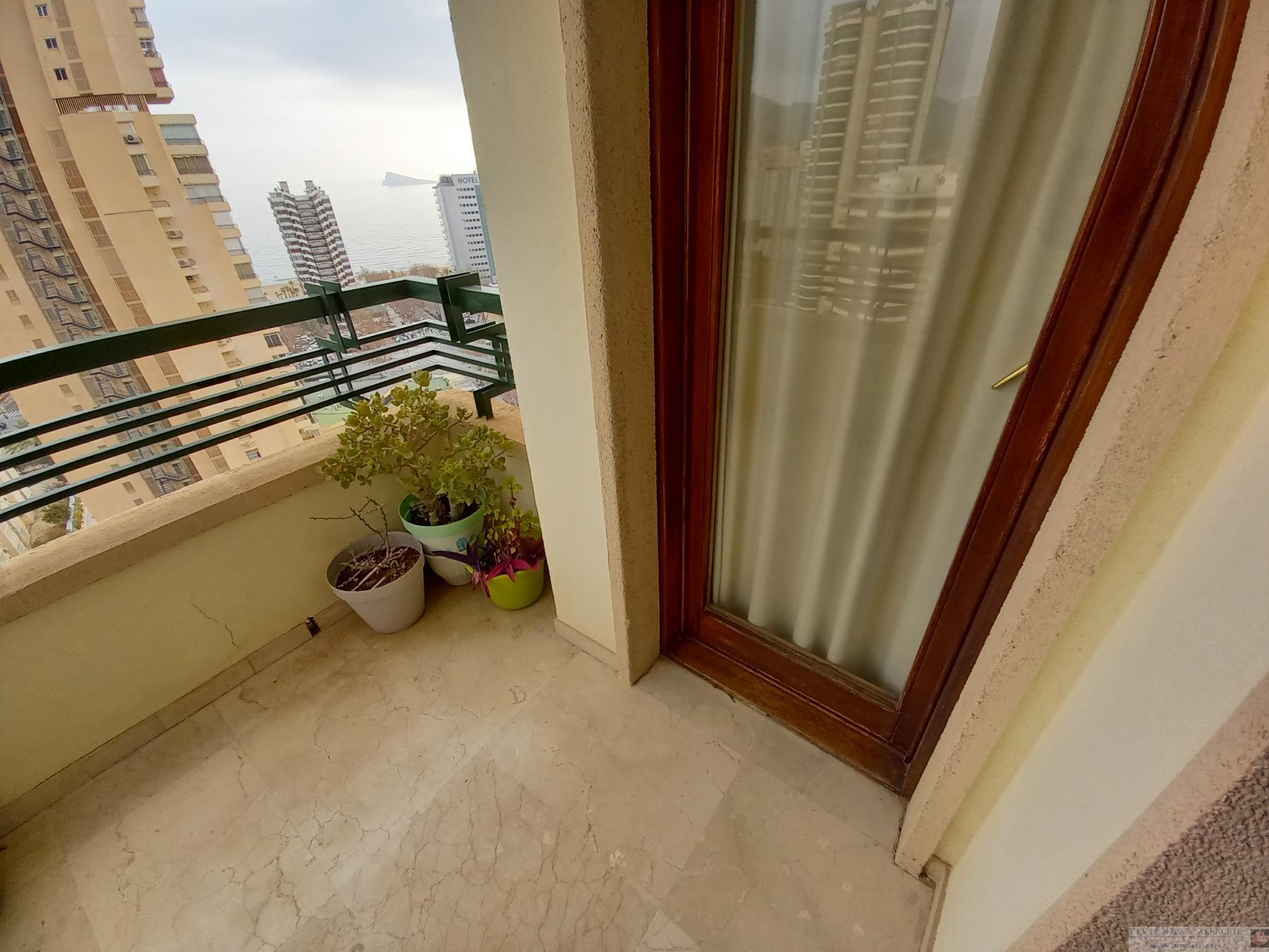 For sale of flat in Adsubia