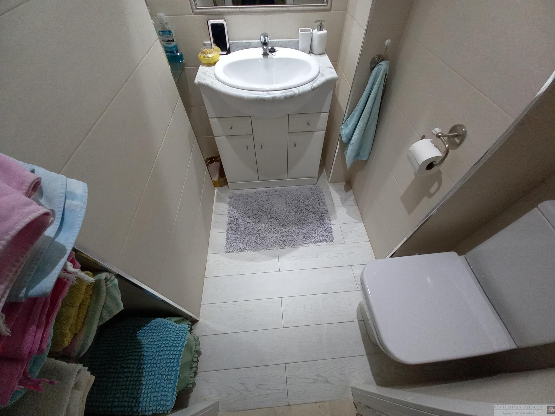 For sale of flat in Adsubia