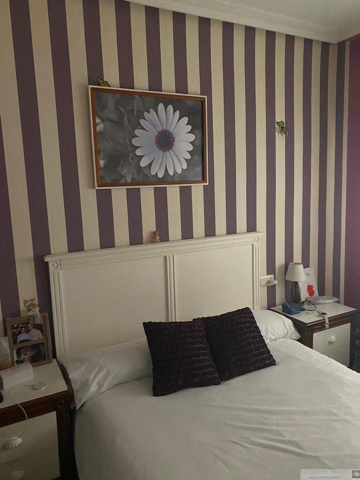 For sale of flat in Albacete