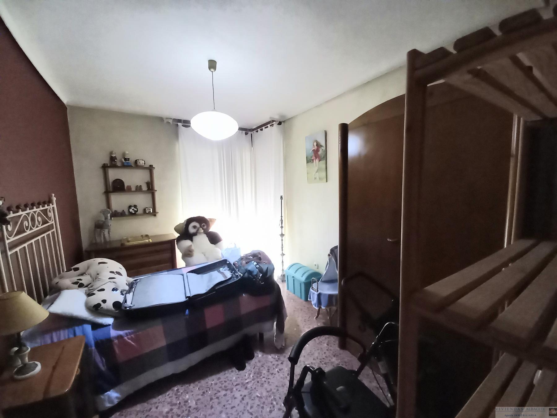 For sale of flat in Albacete