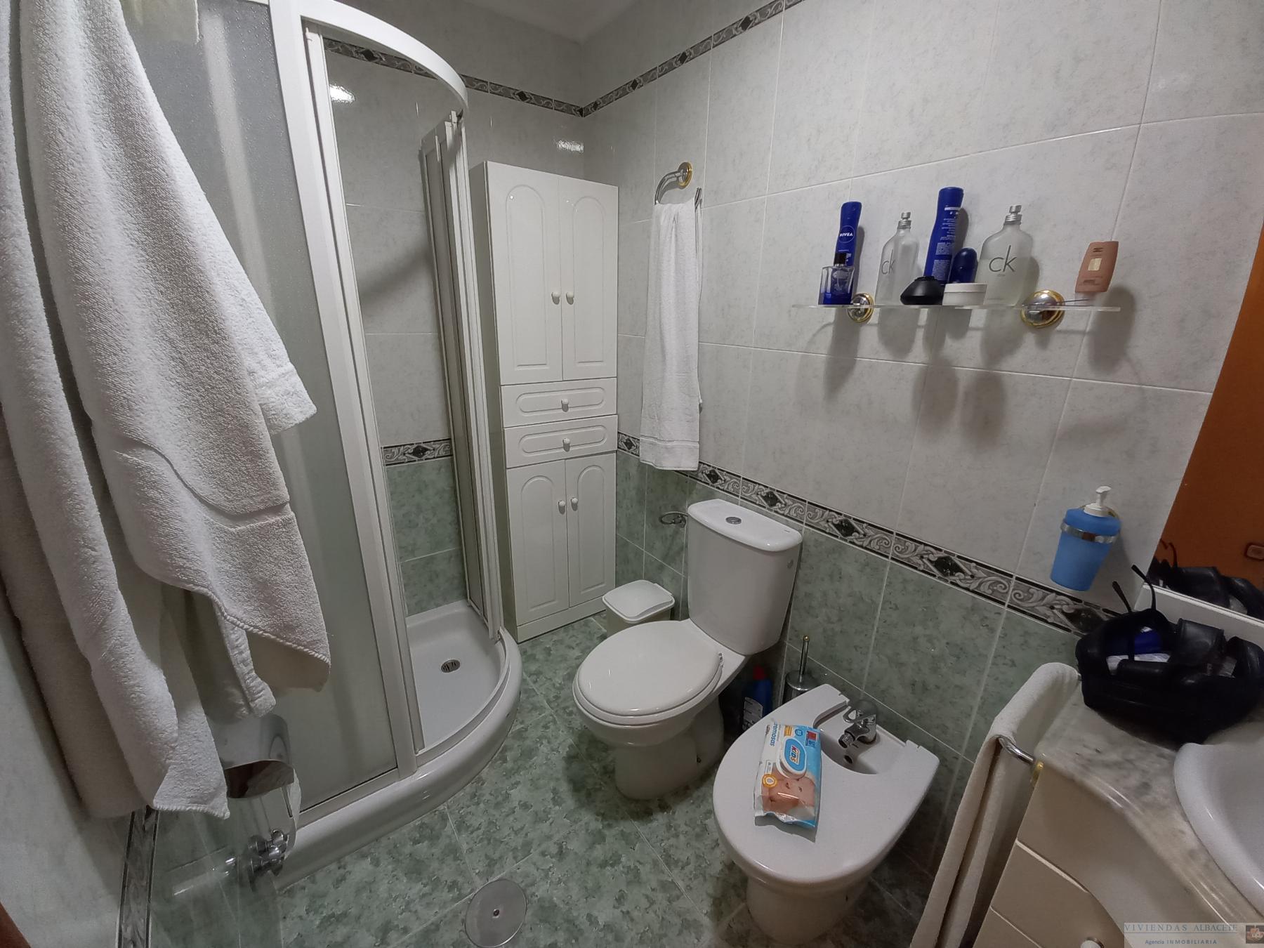 For sale of flat in Albacete