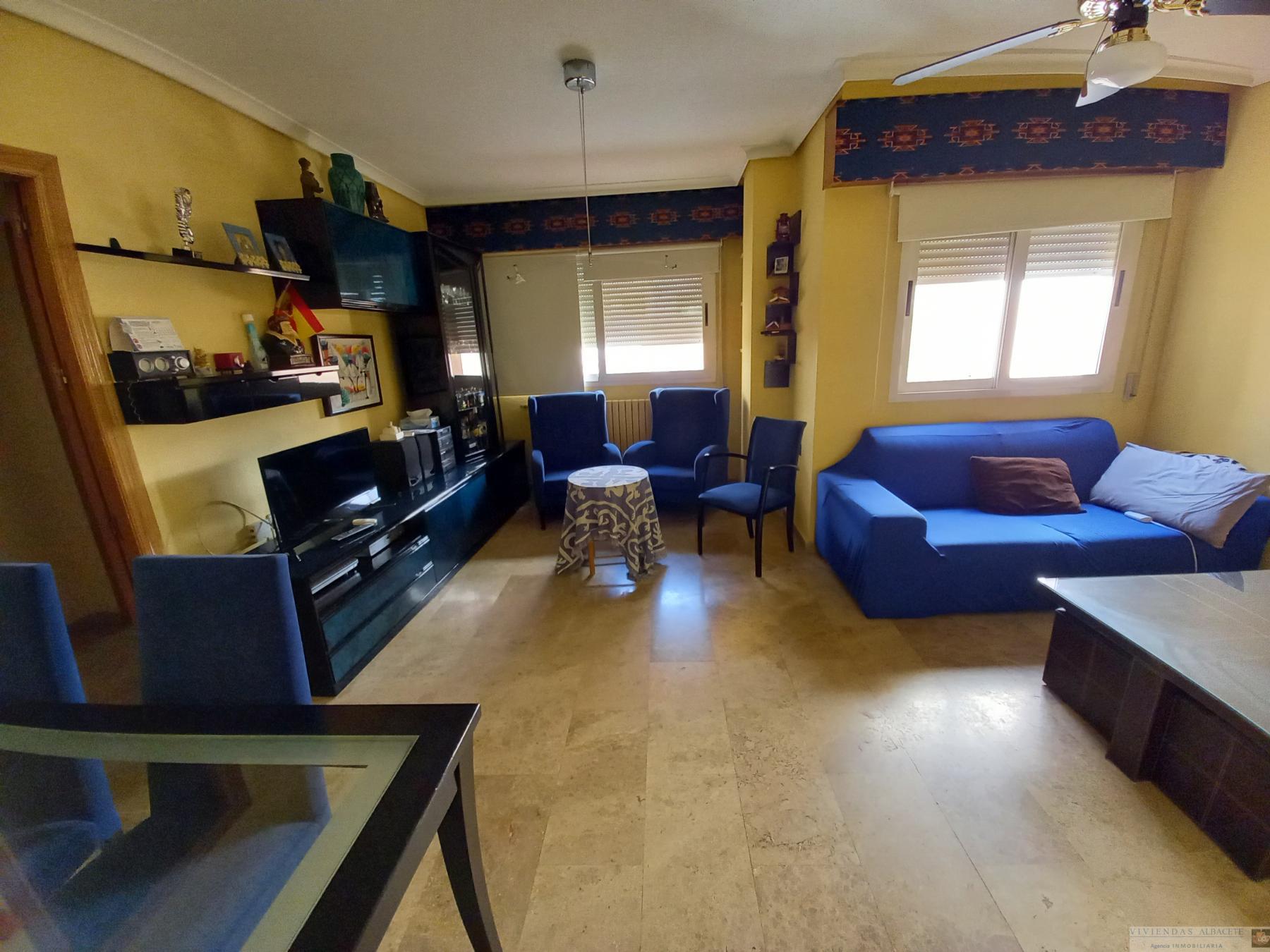 For sale of apartment in Albacete