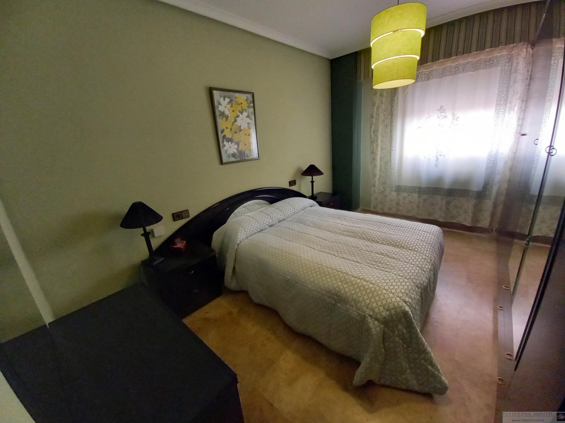For sale of apartment in Albacete