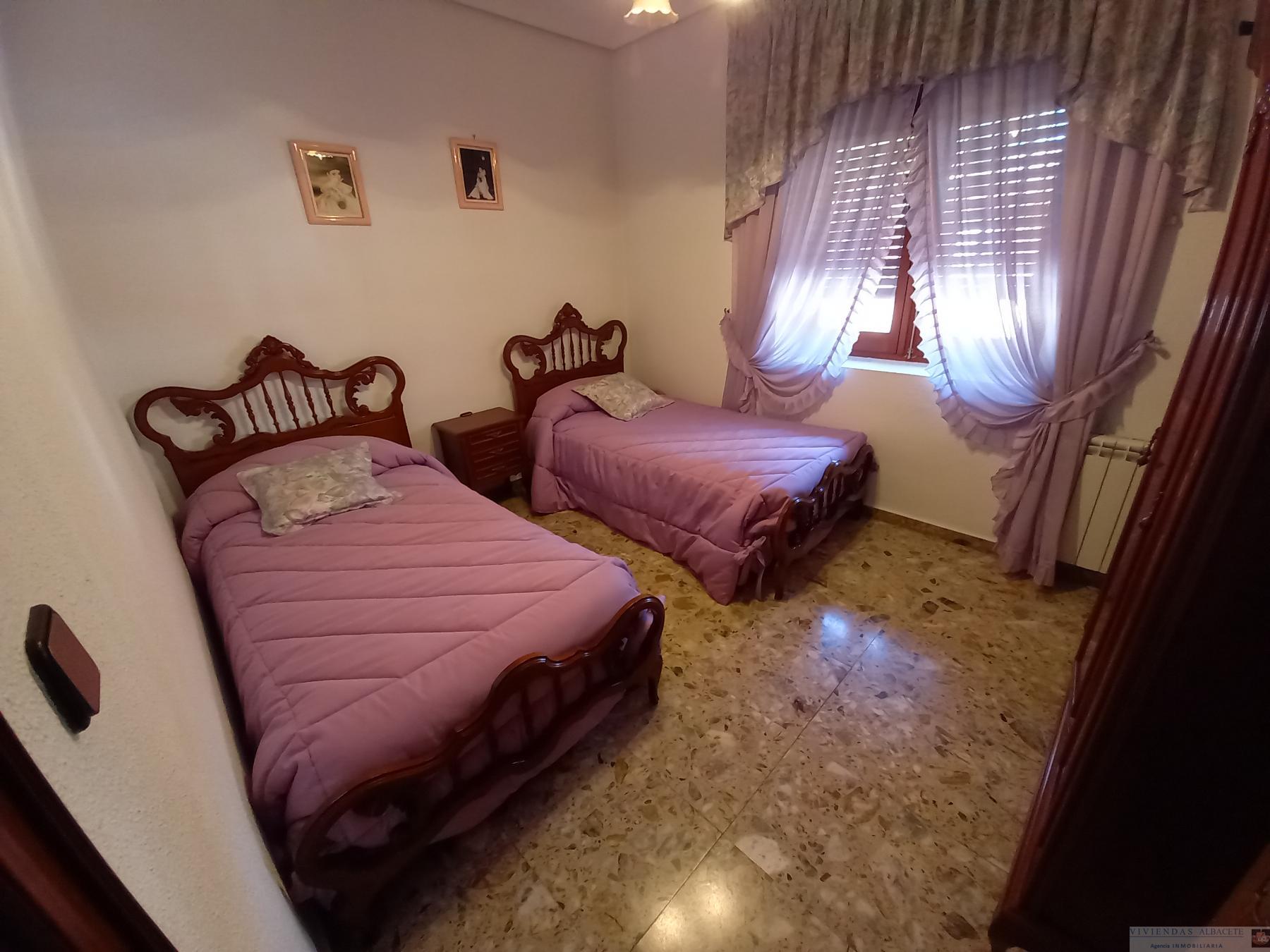 Venta de chalet en Albacete