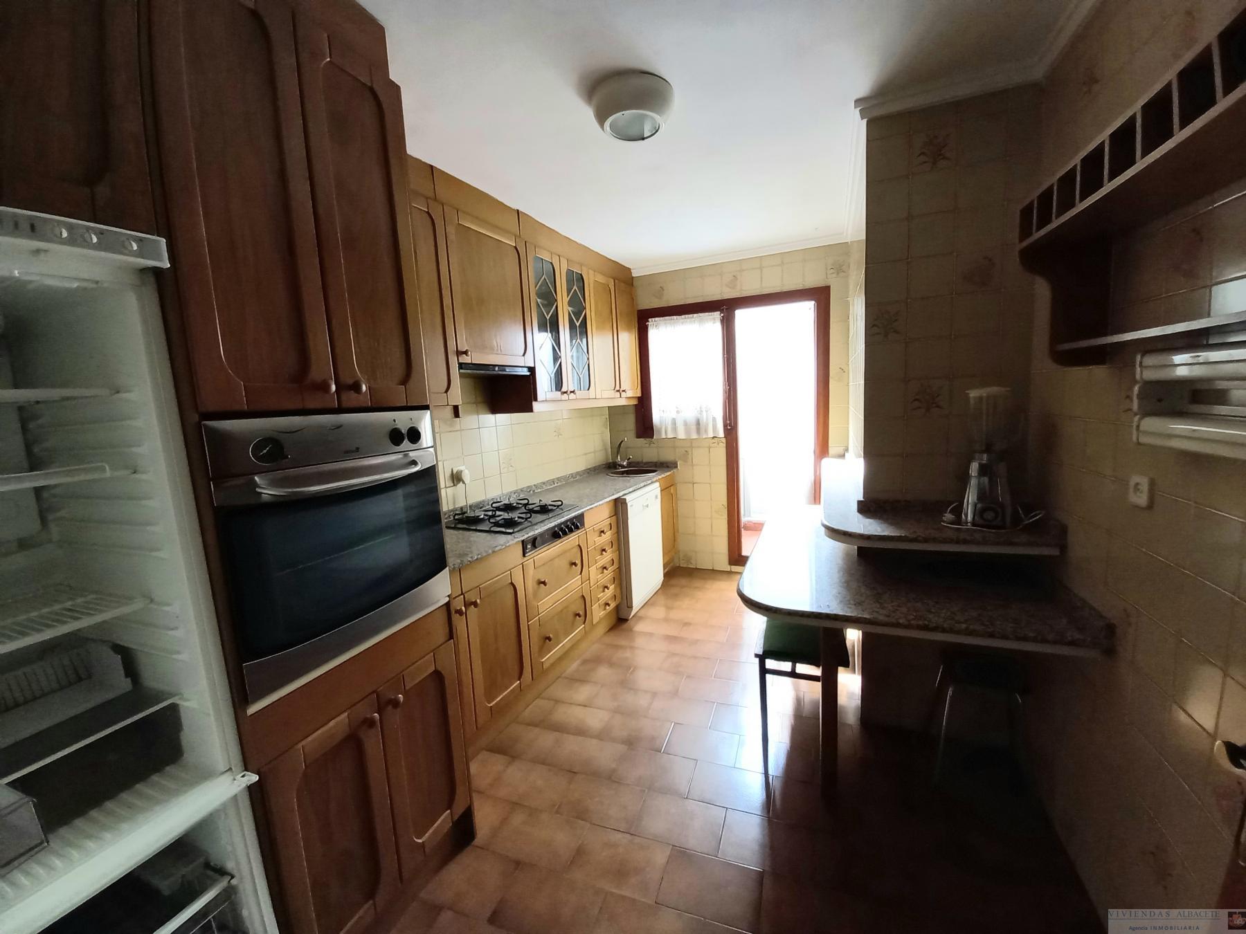 For sale of flat in Albacete