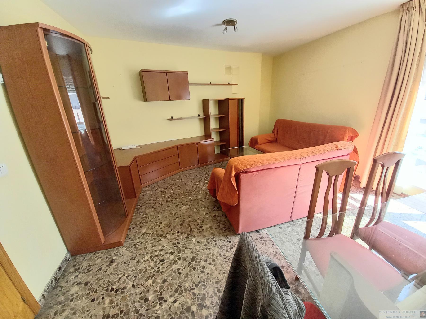 For sale of flat in Albacete
