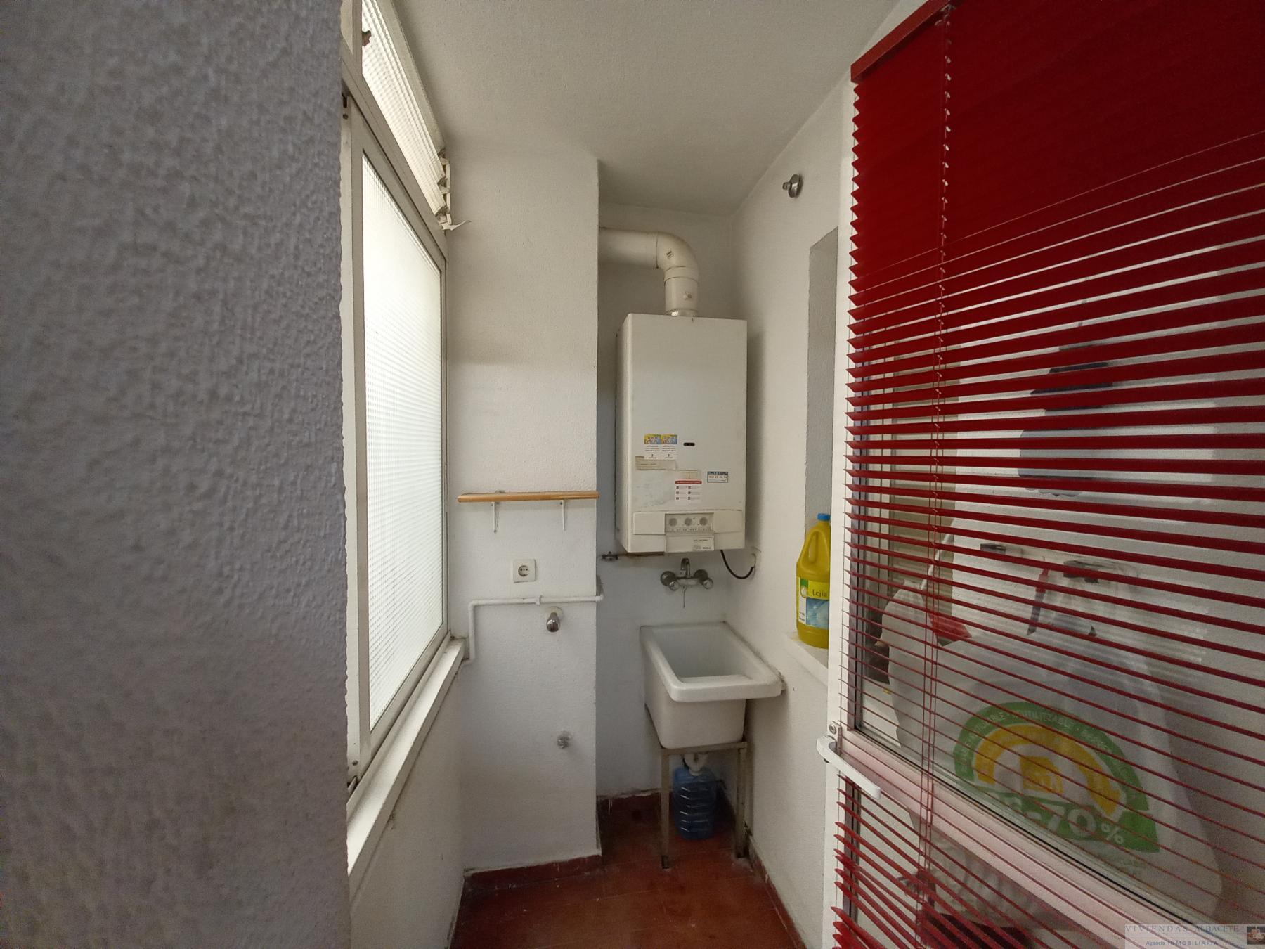 For sale of flat in Albacete