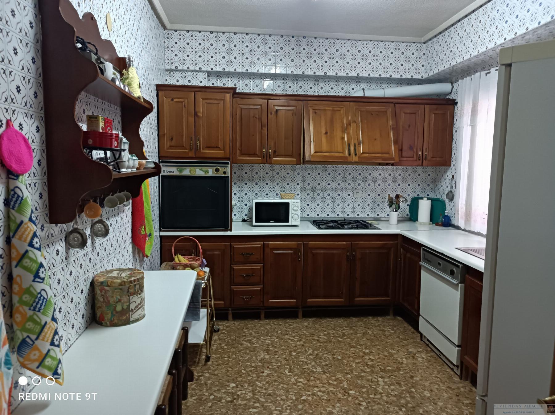 For sale of flat in Albacete