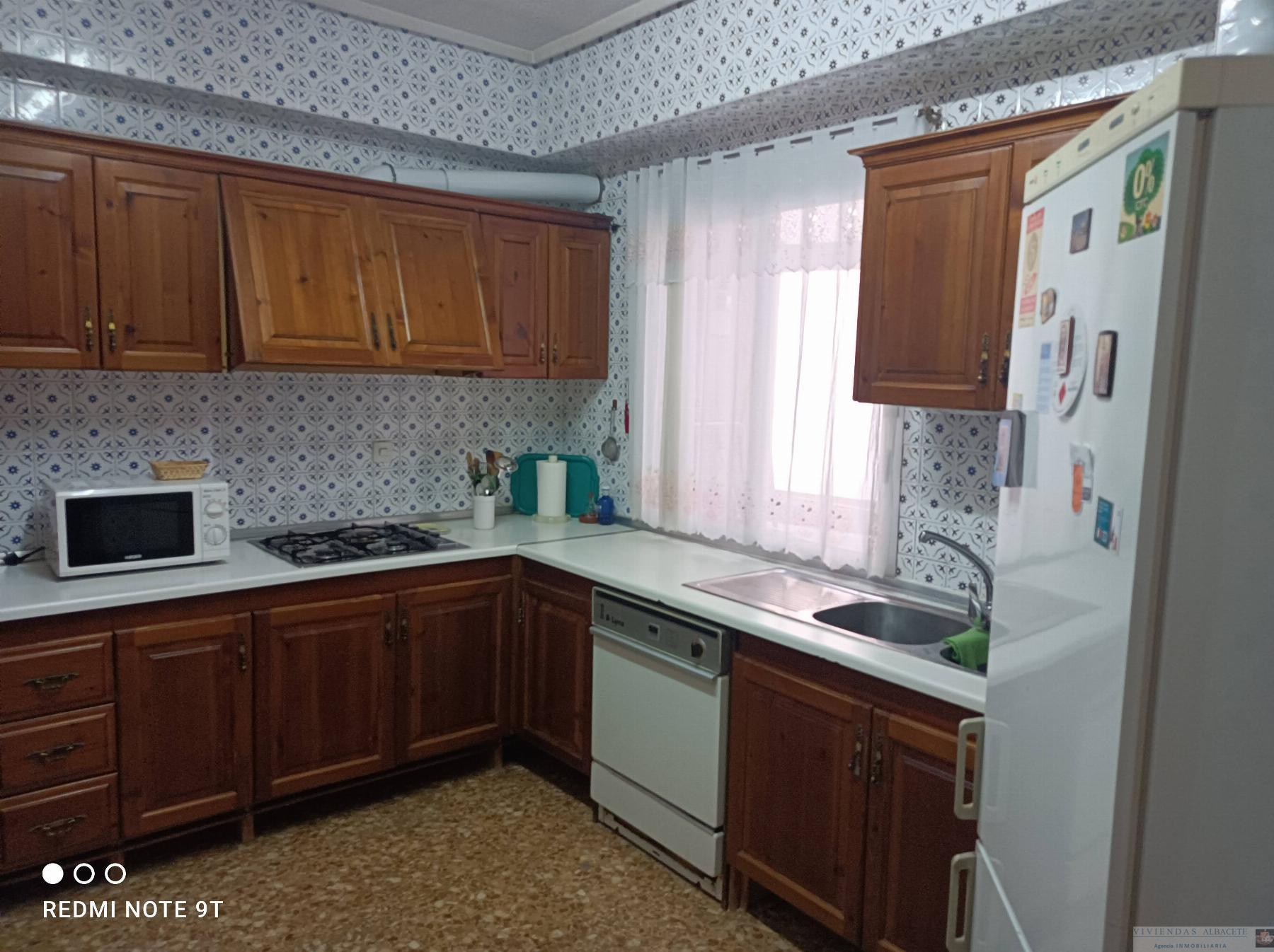 For sale of flat in Albacete