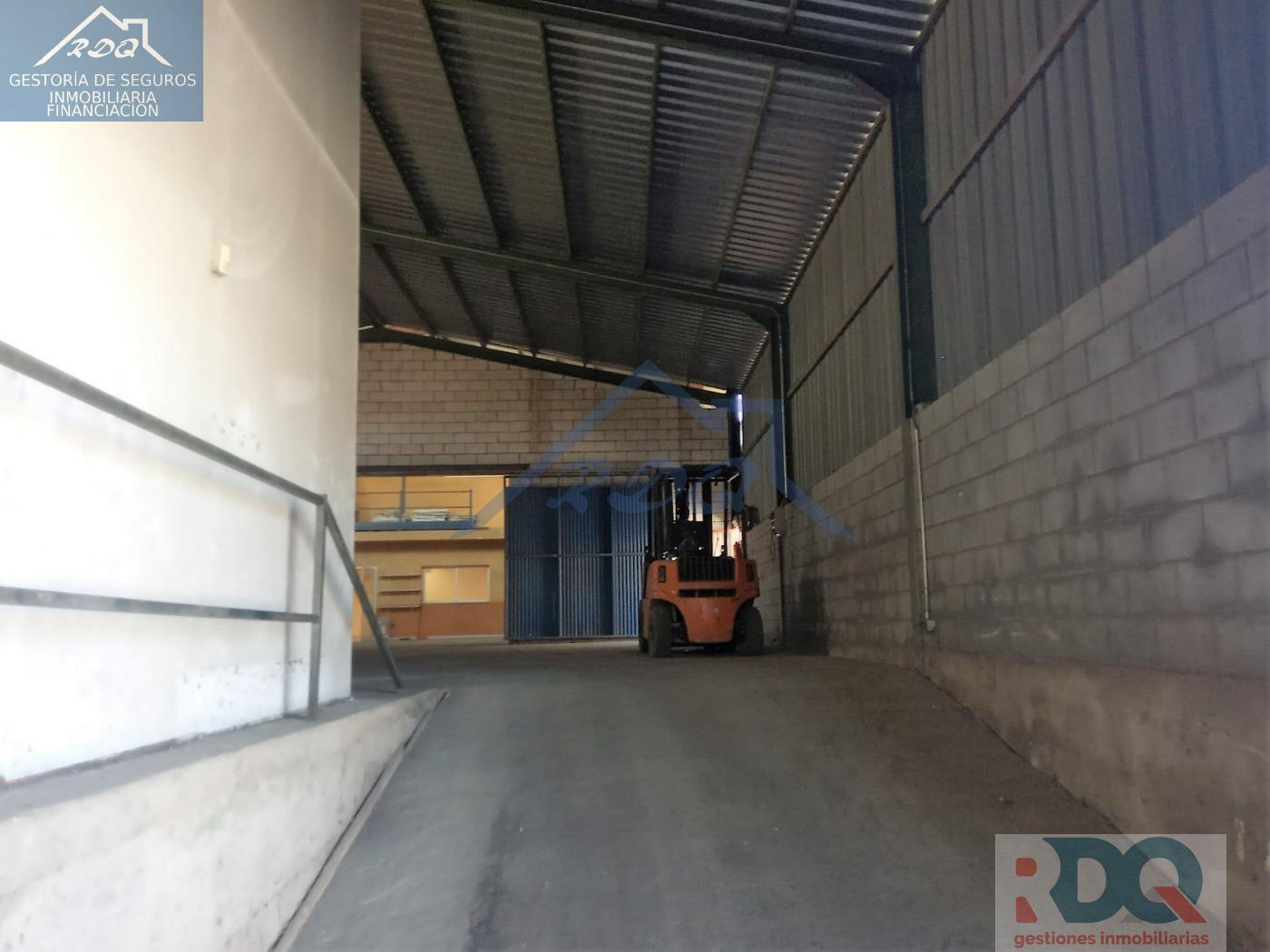 For sale of industrial plant/warehouse in Alburquerque