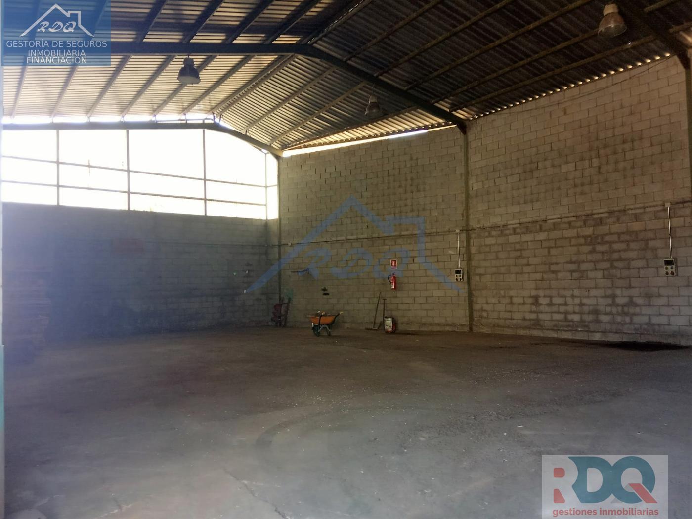 For sale of industrial plant/warehouse in Alburquerque