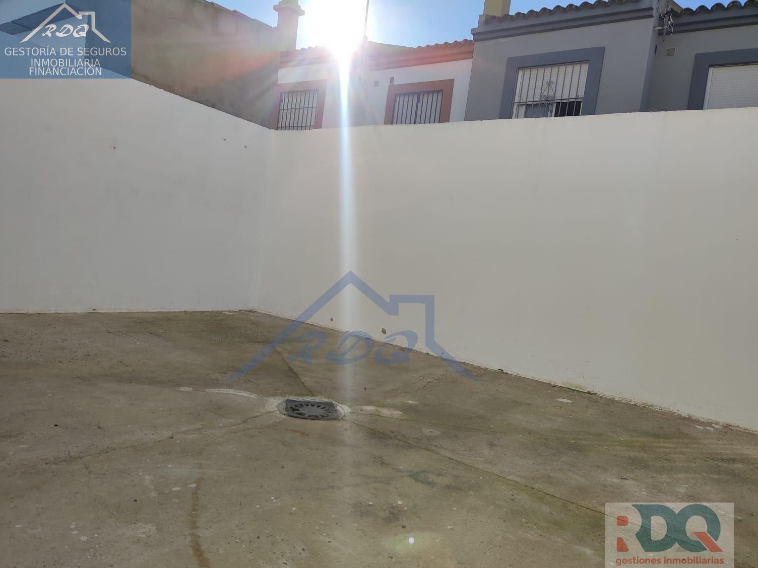 For sale of house in Pilas