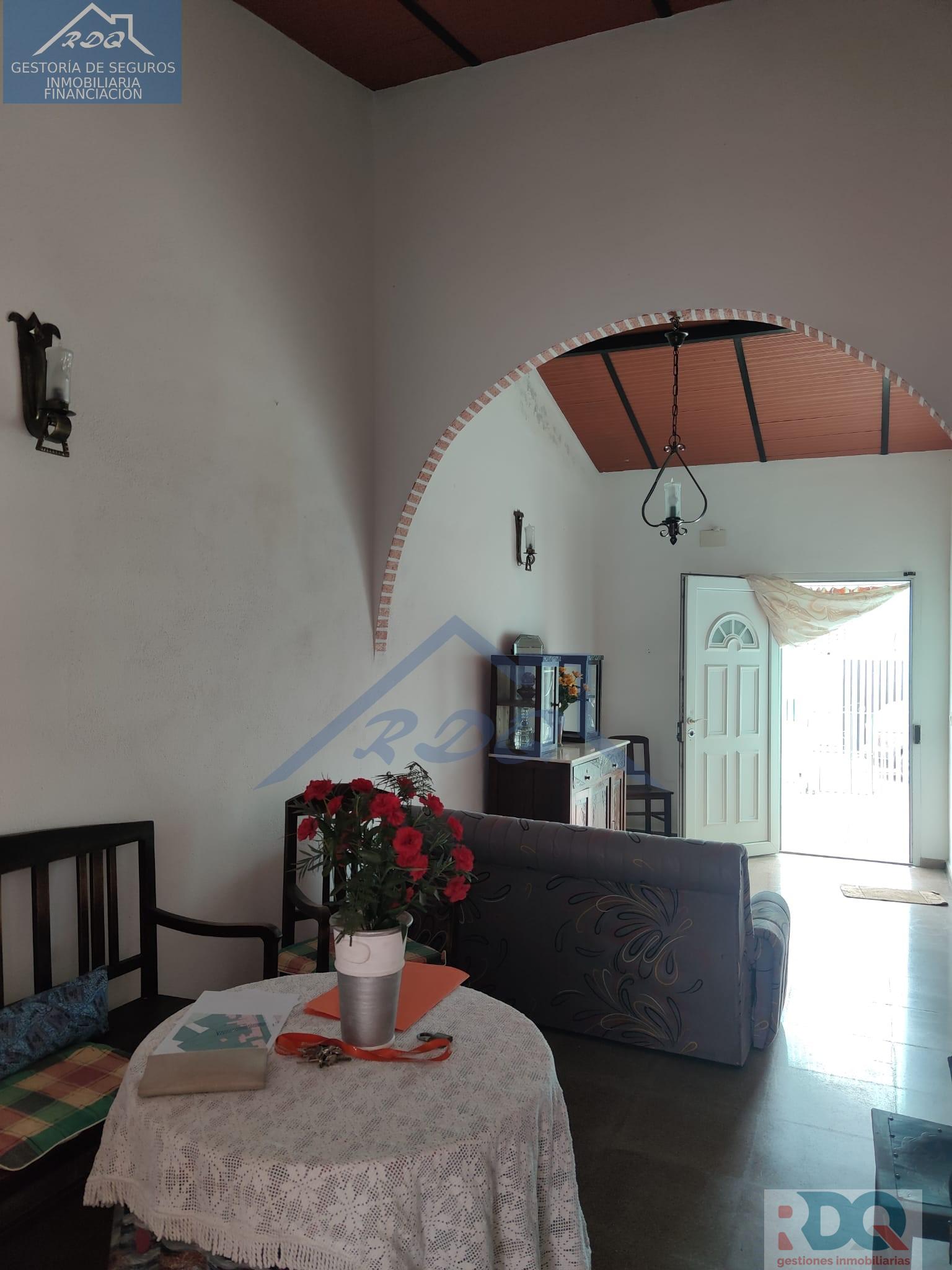 For sale of house in La Codosera