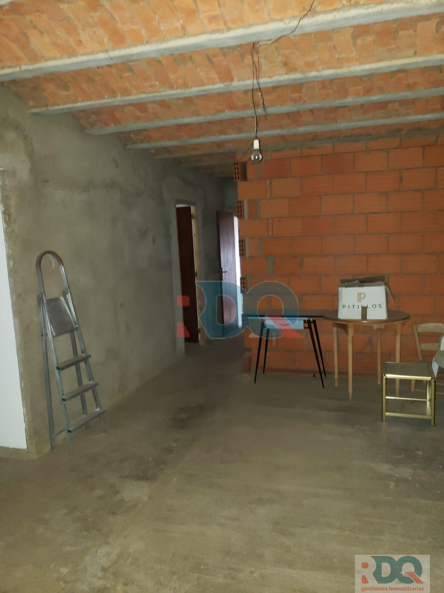 For sale of house in La Codosera