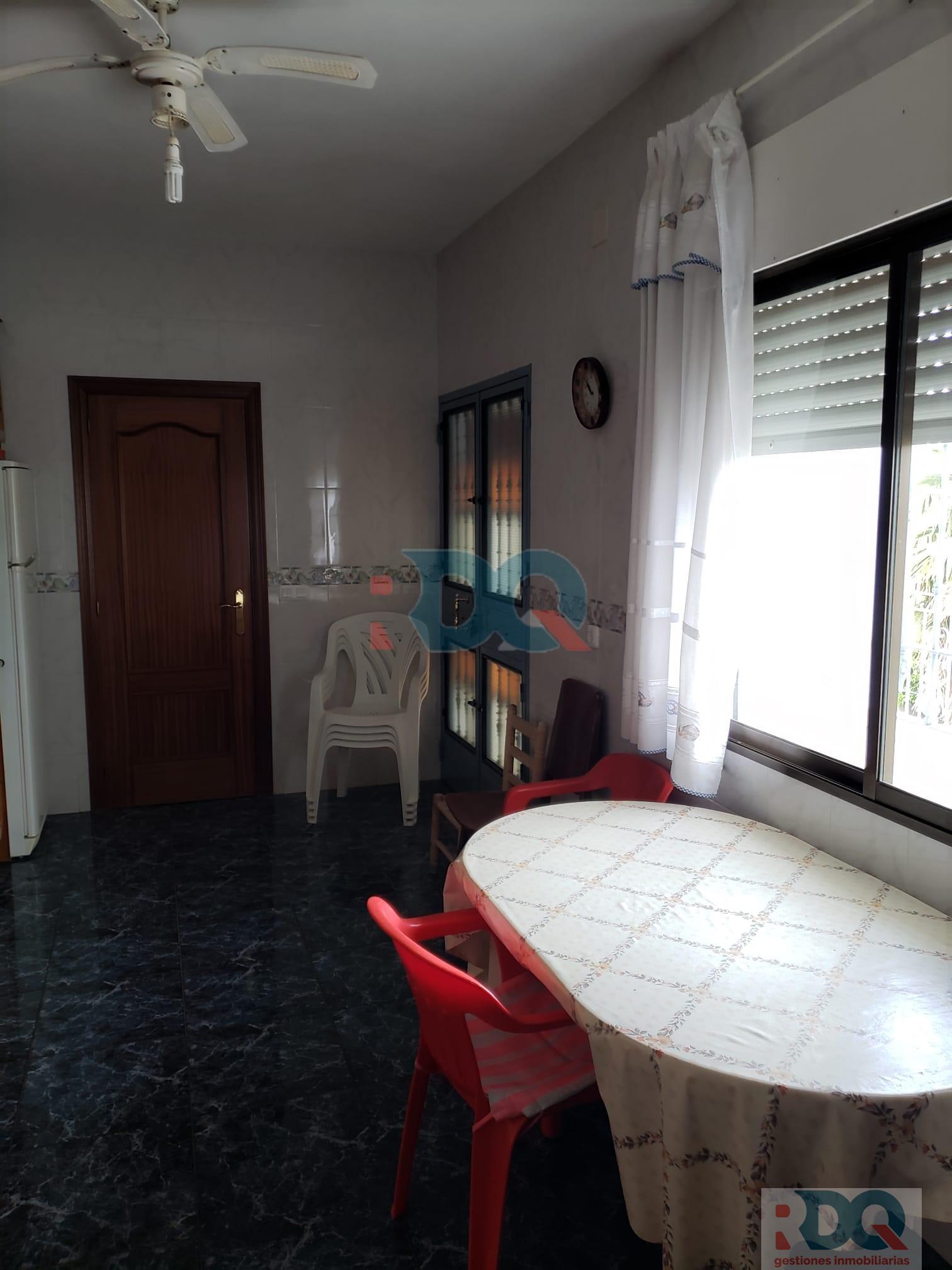 For sale of house in La Codosera