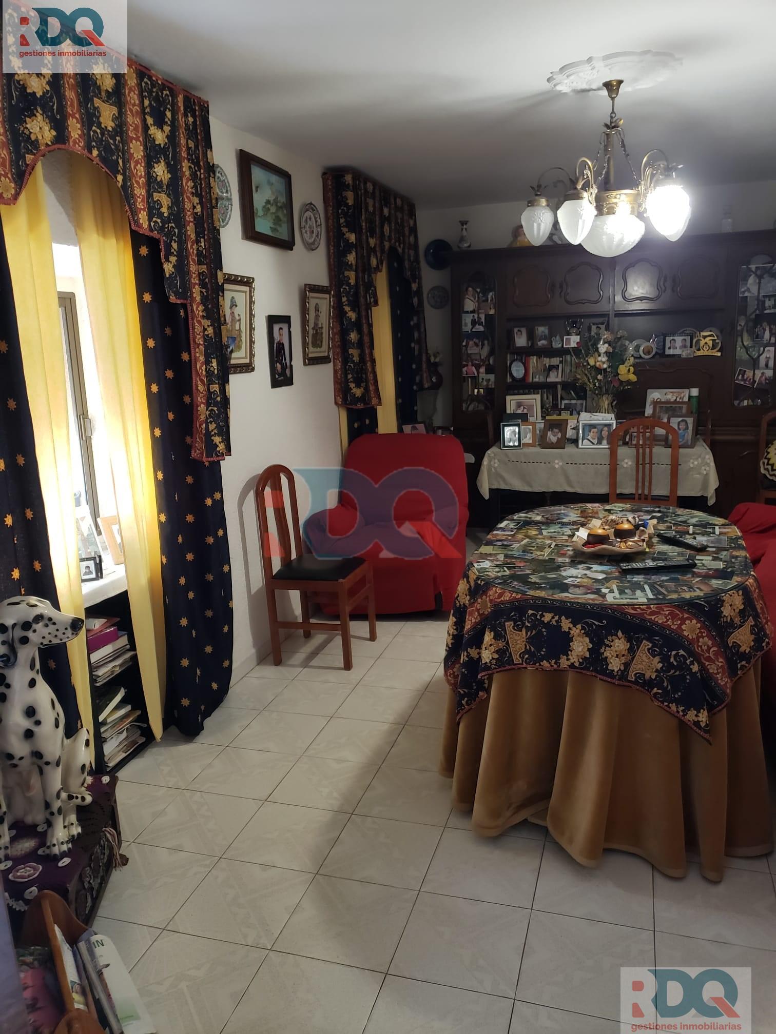 For sale of house in La Codosera