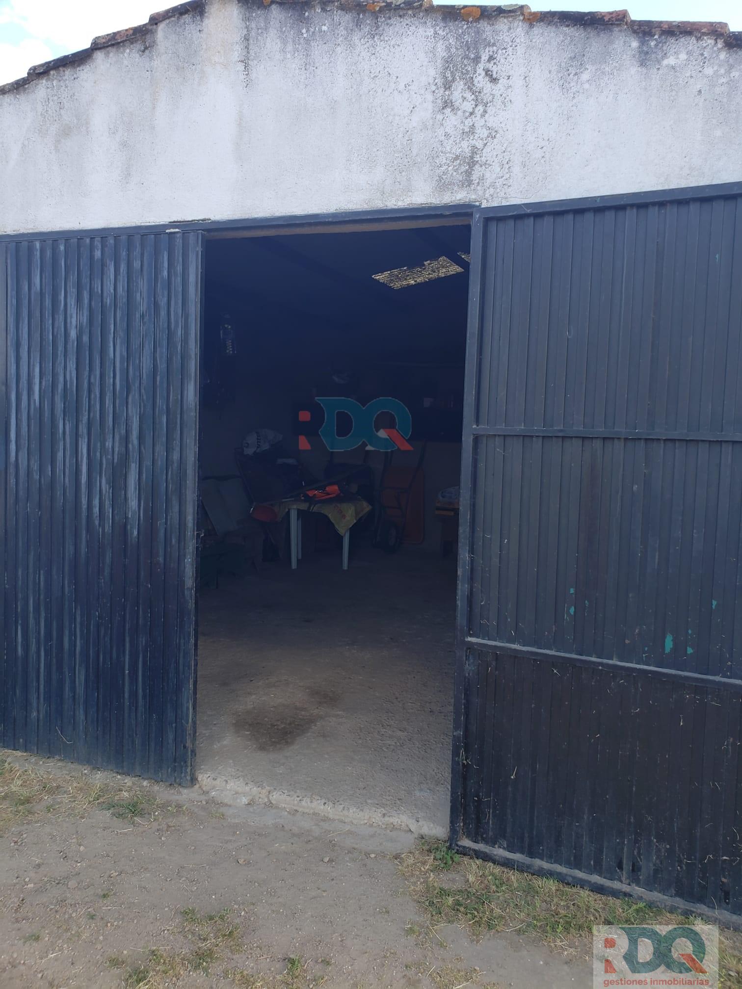For sale of rural property in Alburquerque