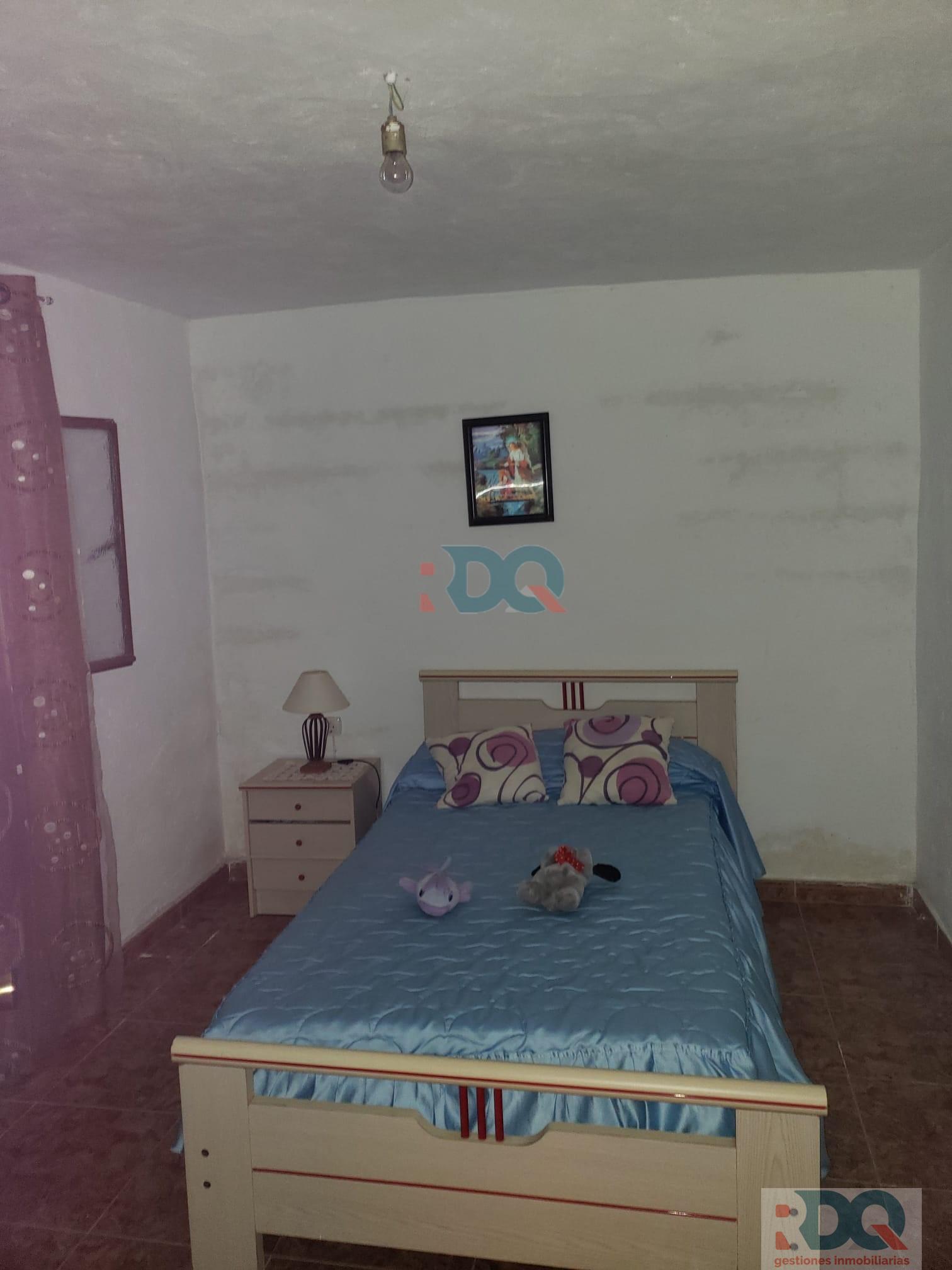 For sale of rural property in Alburquerque