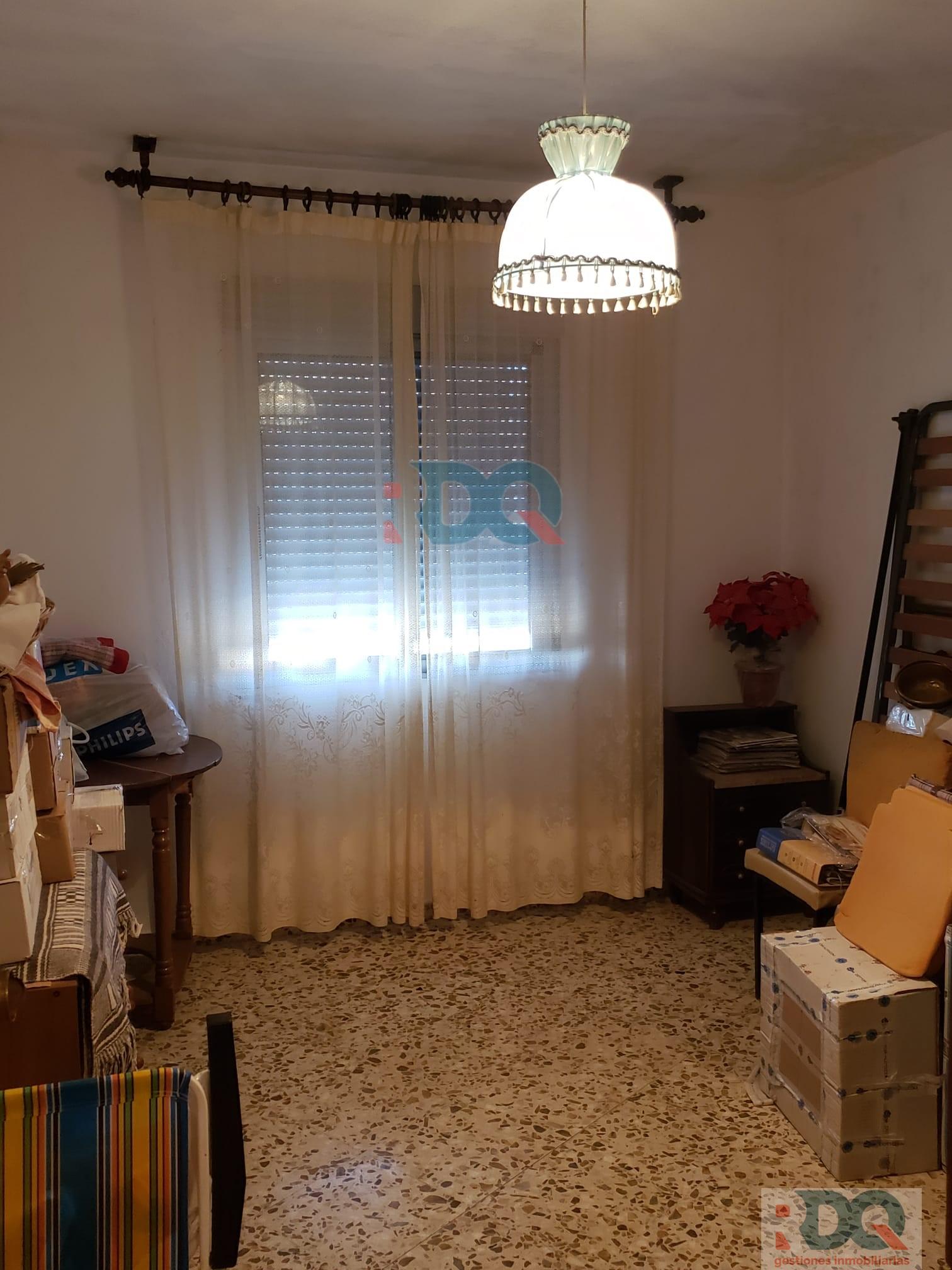 For sale of flat in Alburquerque