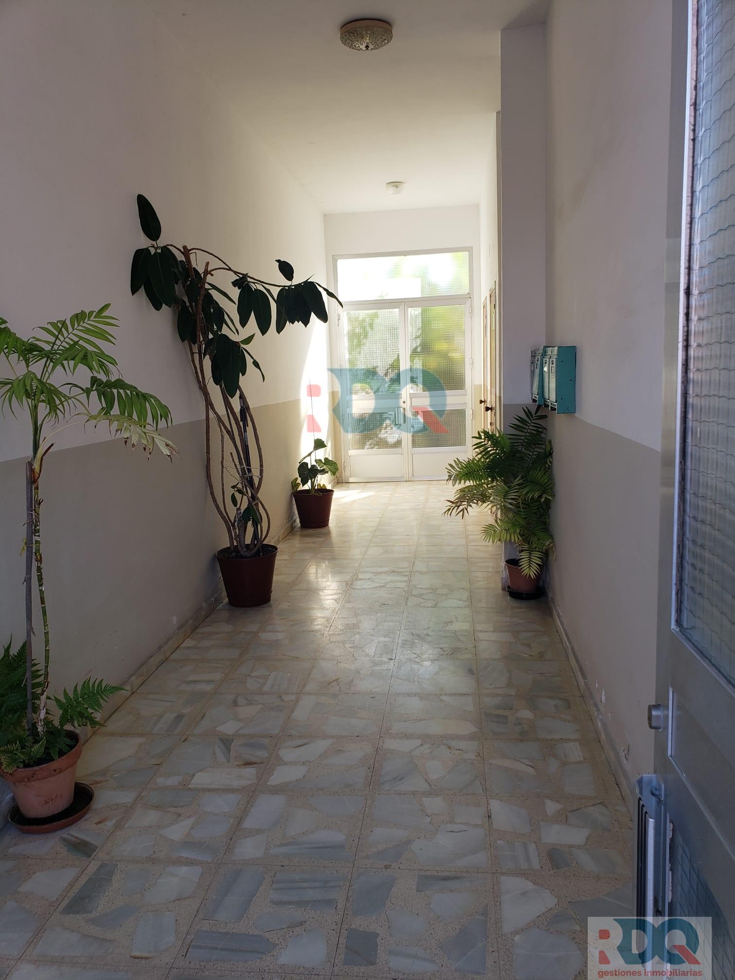 For sale of flat in Alburquerque