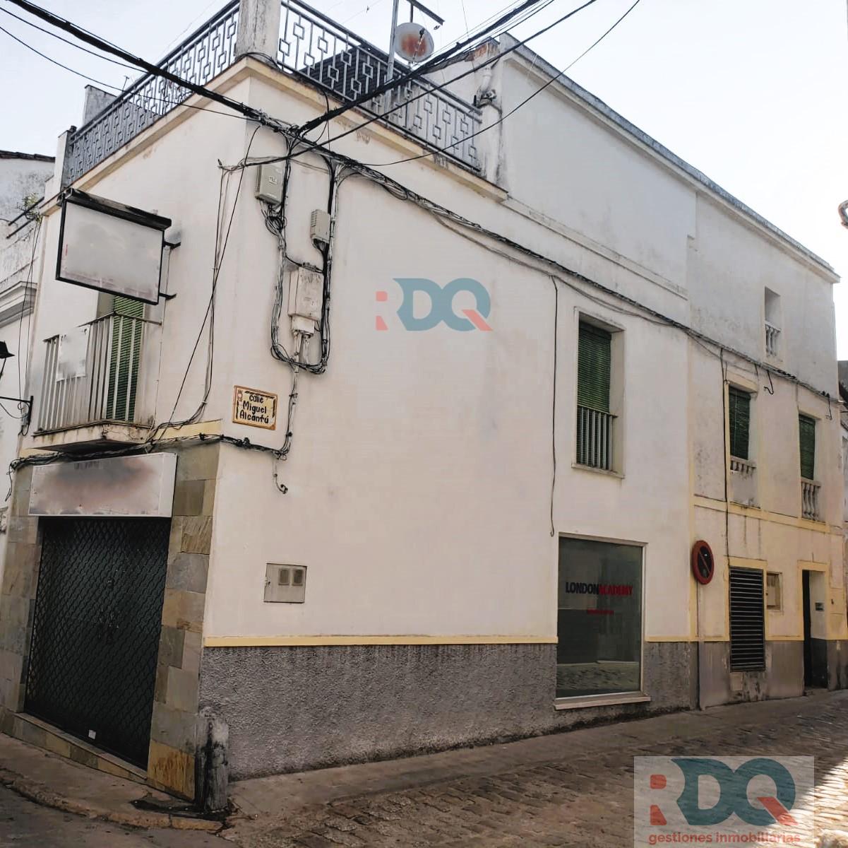 For sale of house in Alburquerque