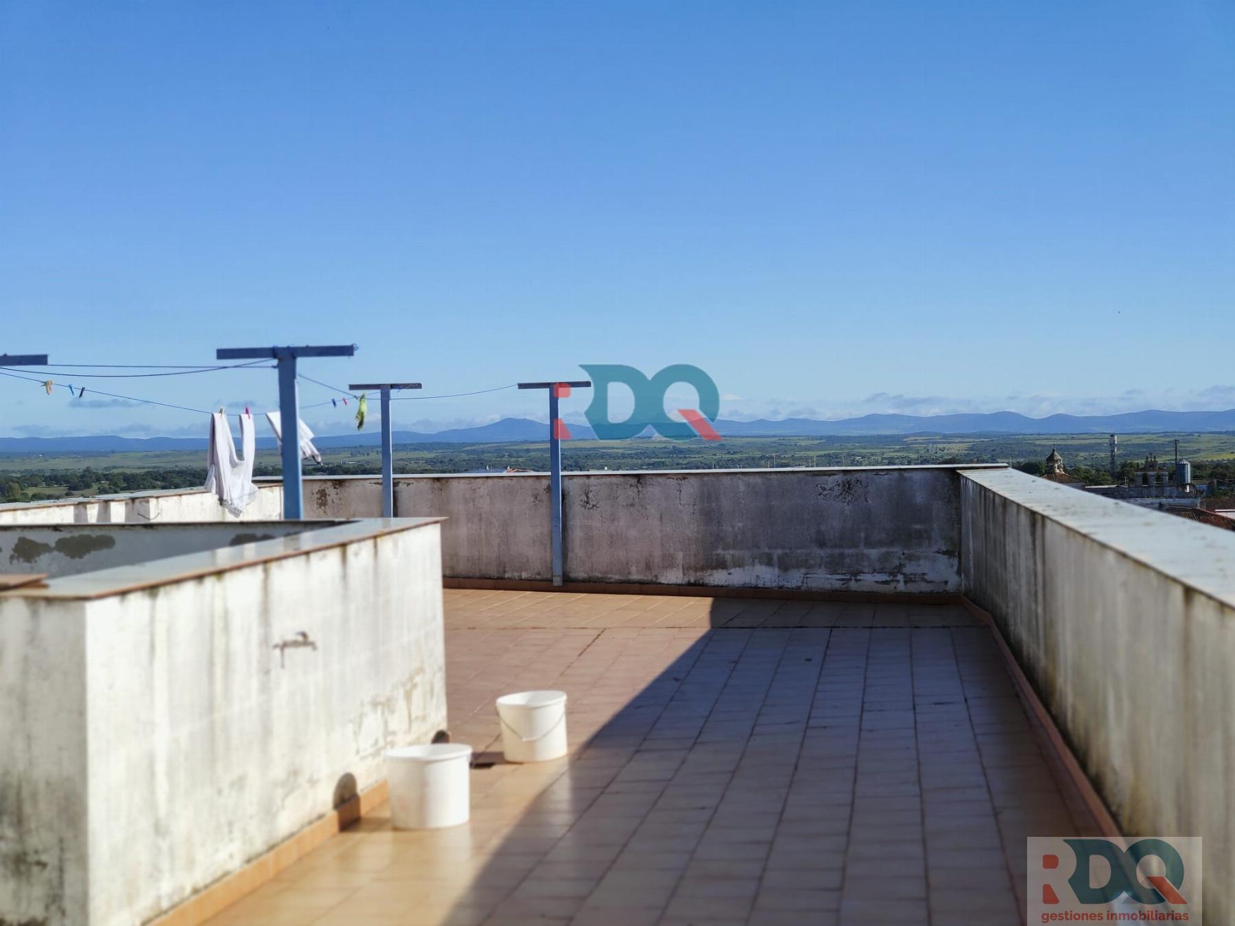 For sale of flat in Alburquerque