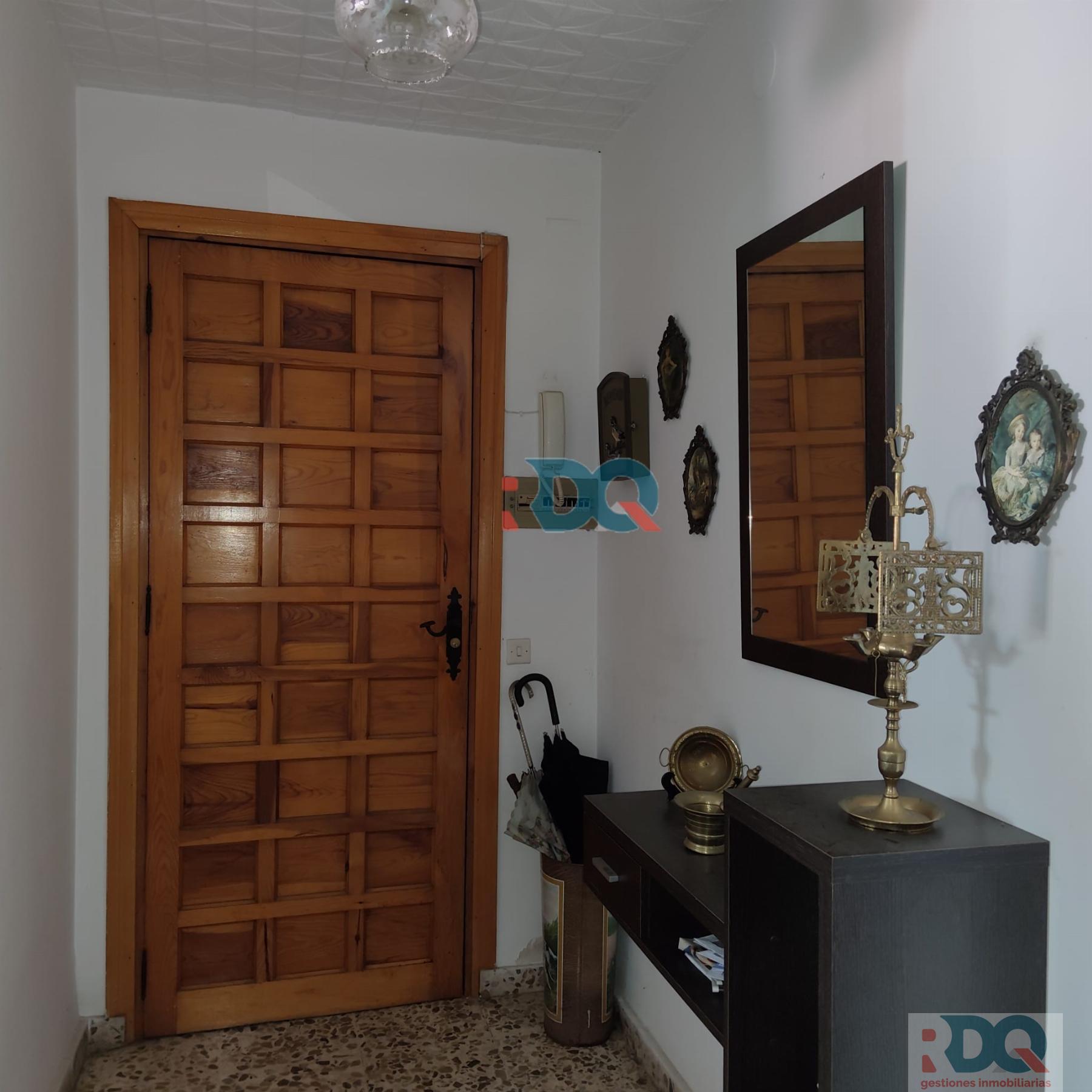 For sale of flat in Alburquerque