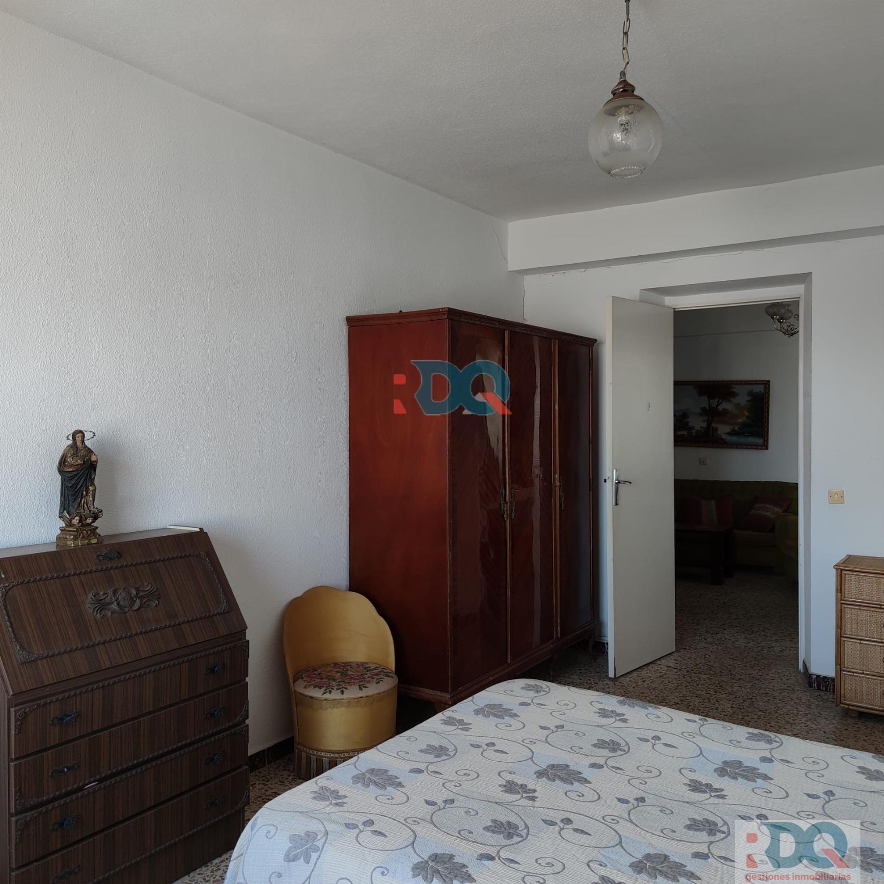 For sale of flat in Alburquerque