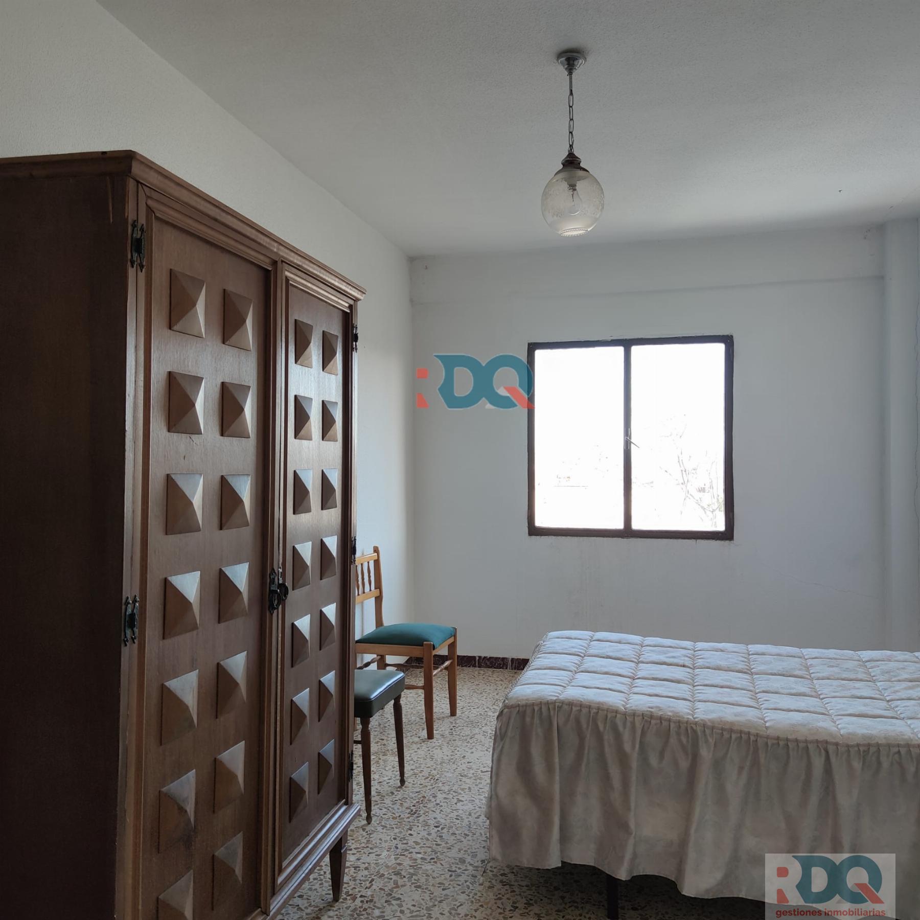For sale of flat in Alburquerque