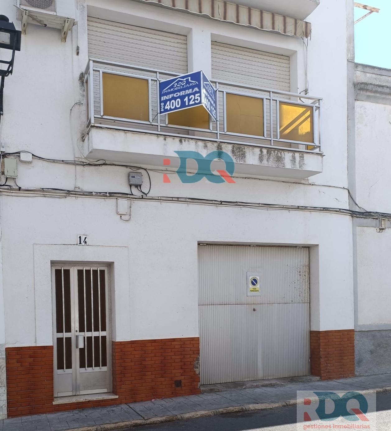 For sale of flat in Alburquerque