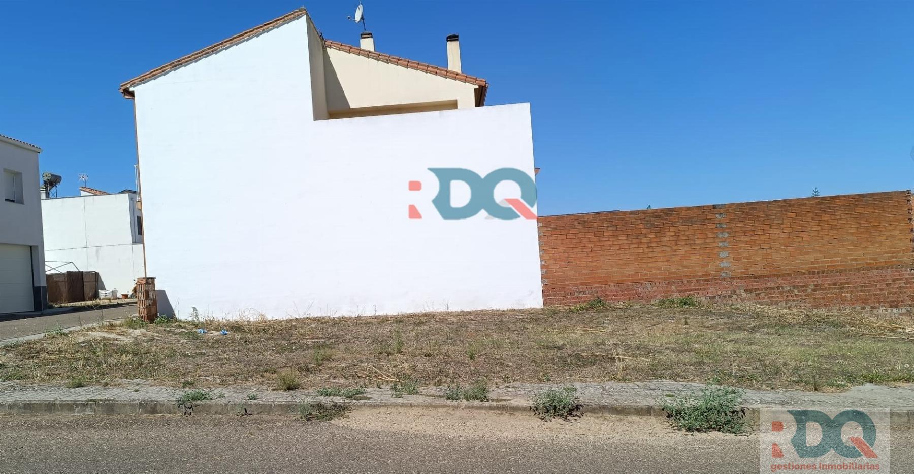 For sale of land in Alburquerque