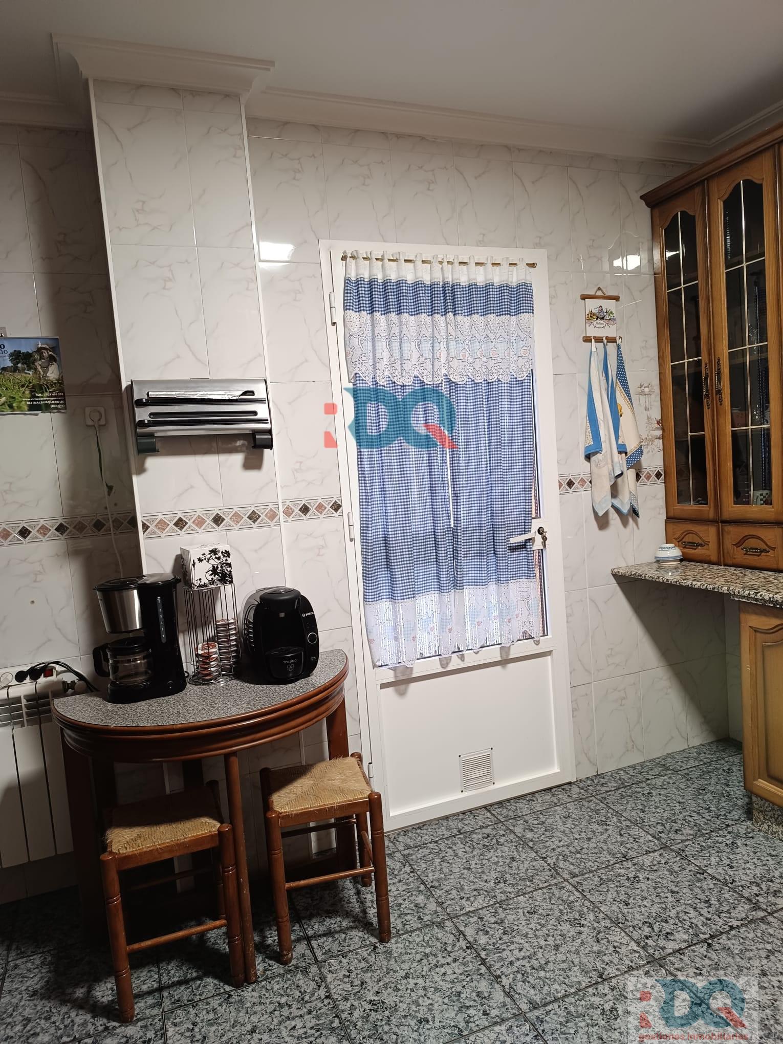 For sale of flat in Alburquerque