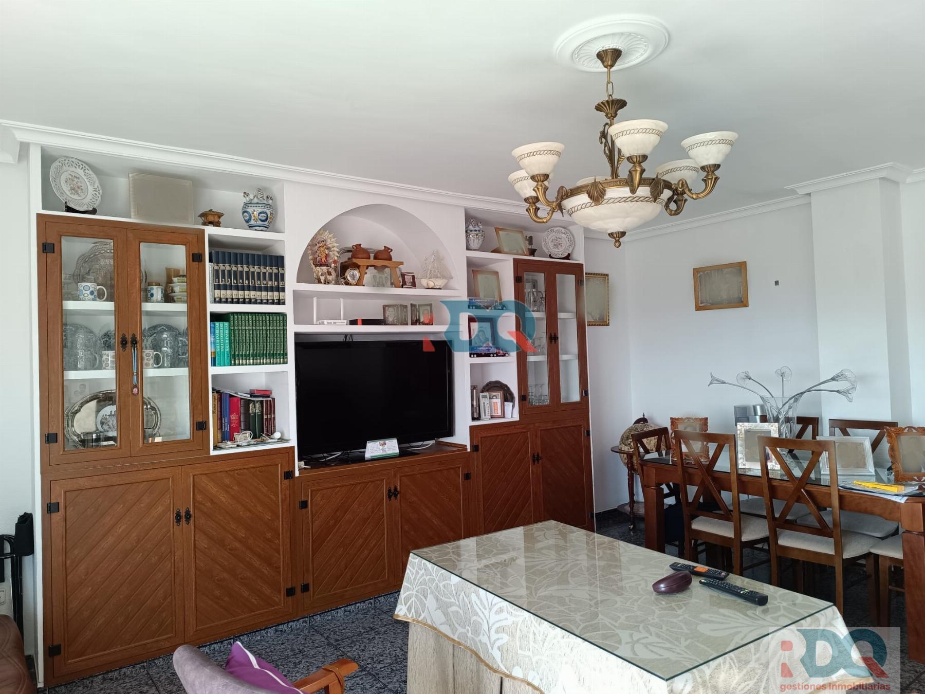 For sale of flat in Alburquerque