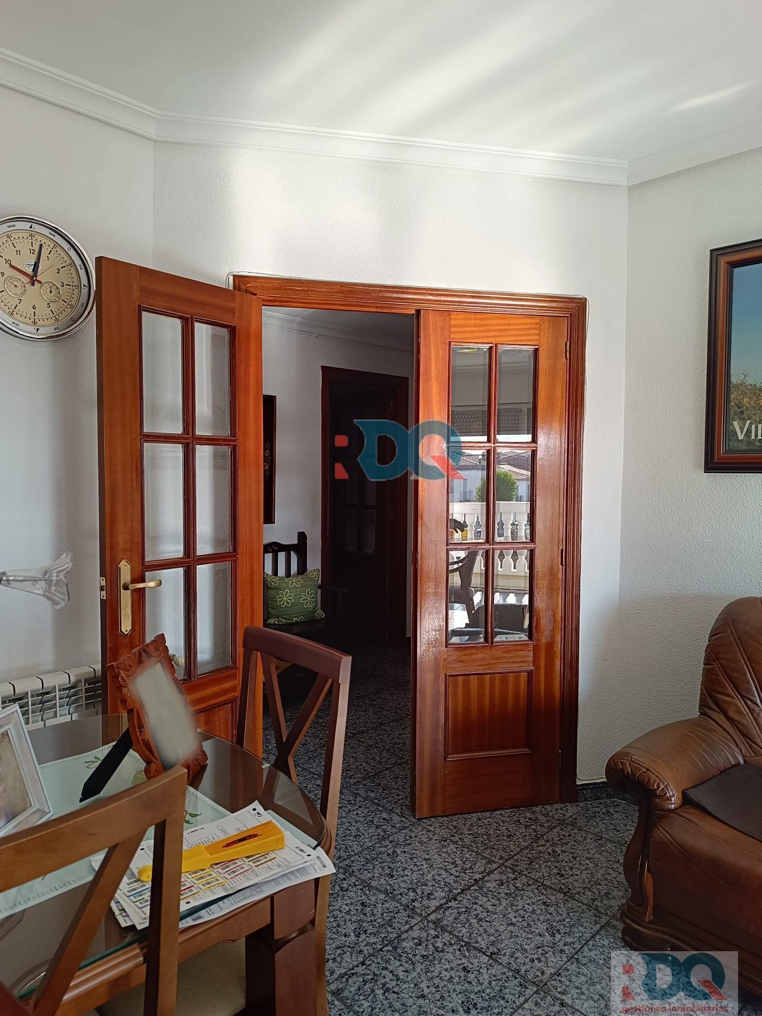 For sale of flat in Alburquerque