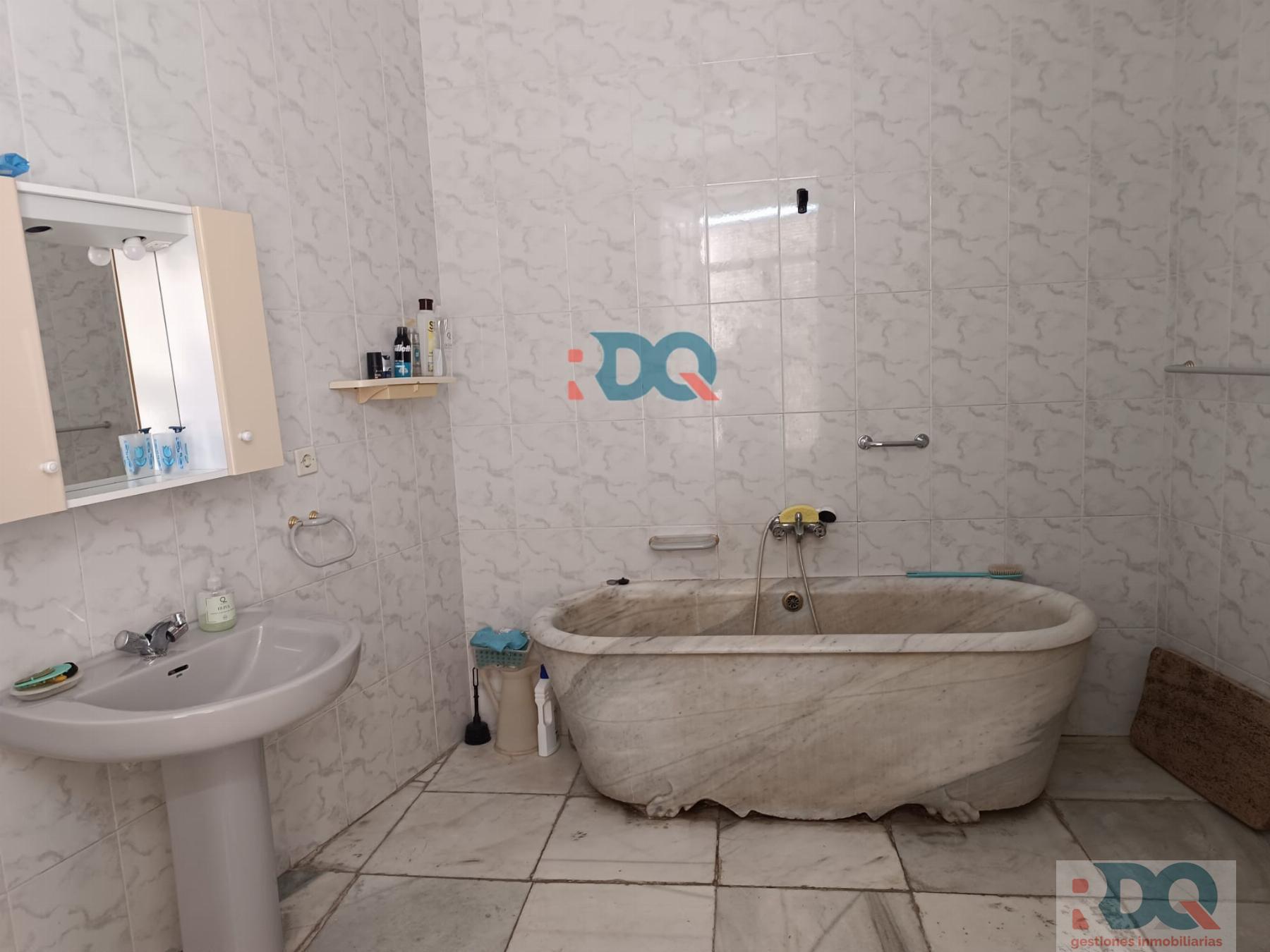 For sale of house in Alburquerque