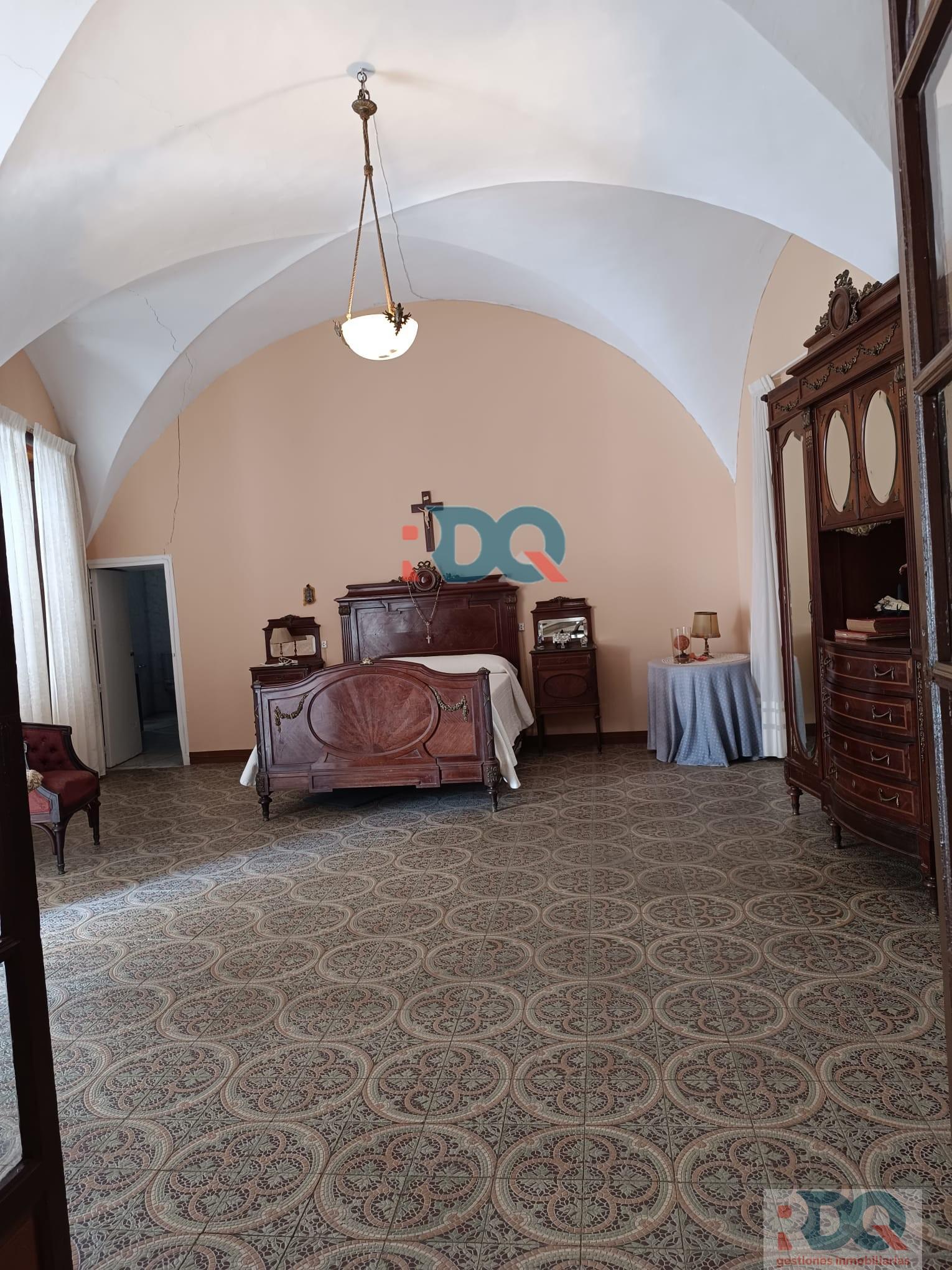 For sale of house in Alburquerque