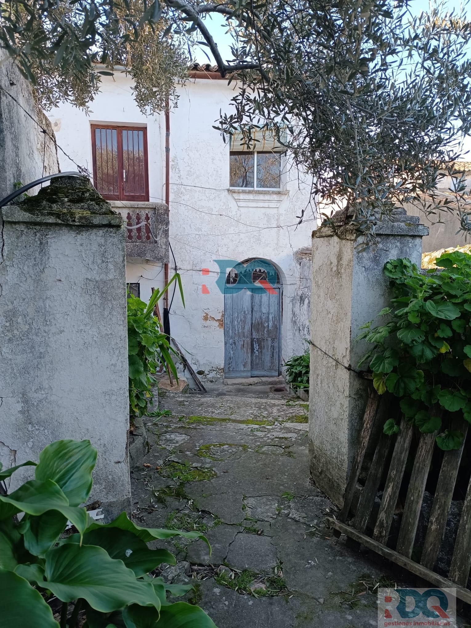 For sale of house in Alburquerque