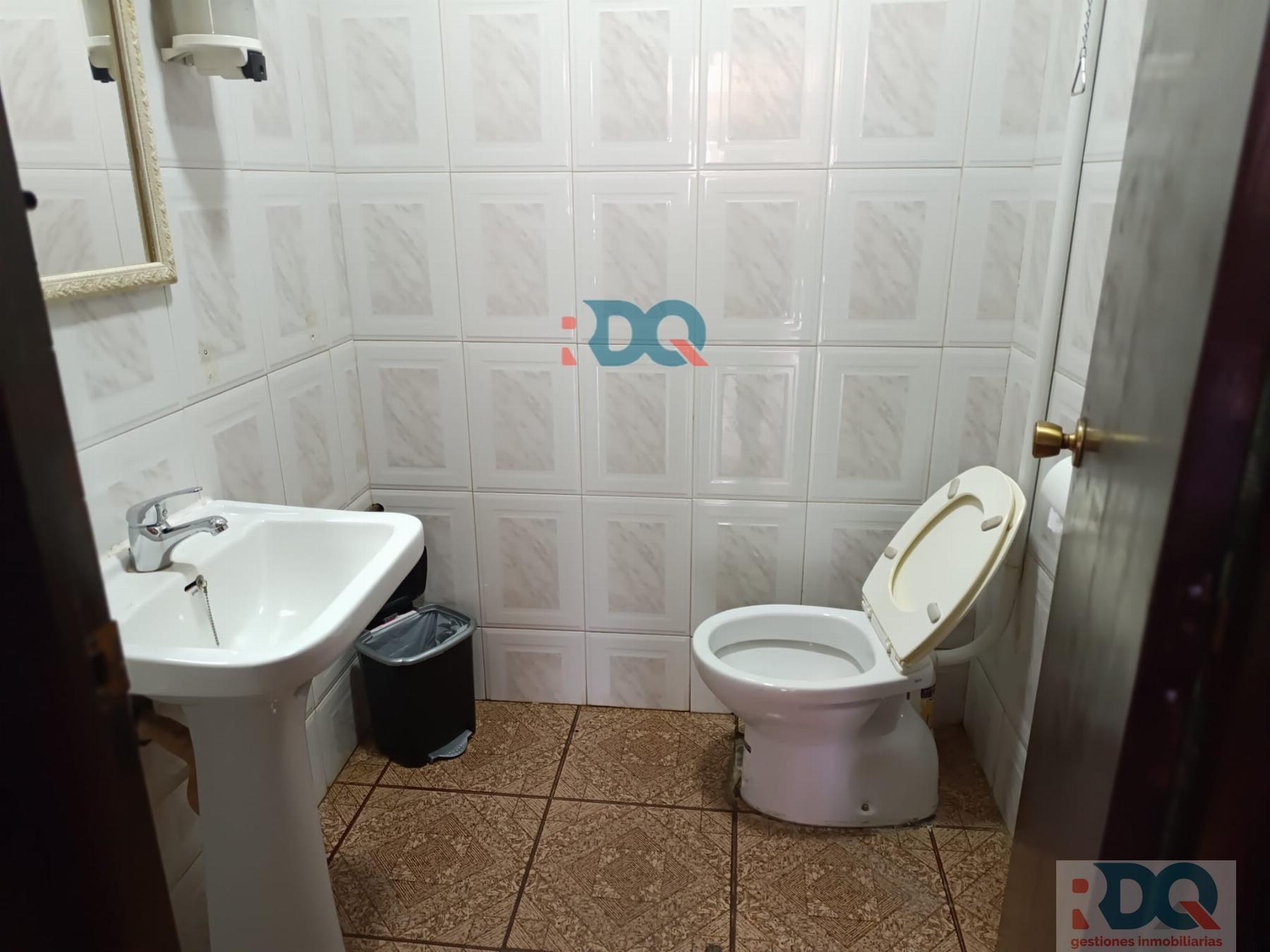 For sale of house in La Codosera