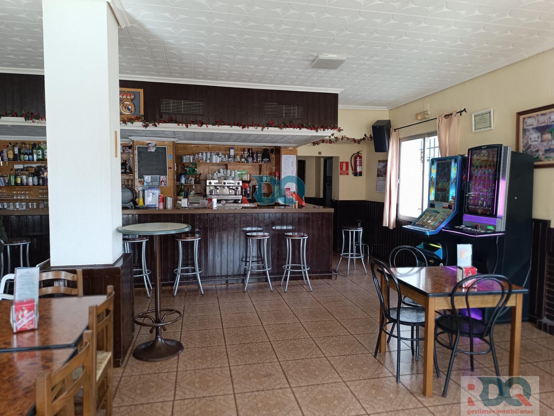For sale of house in La Codosera